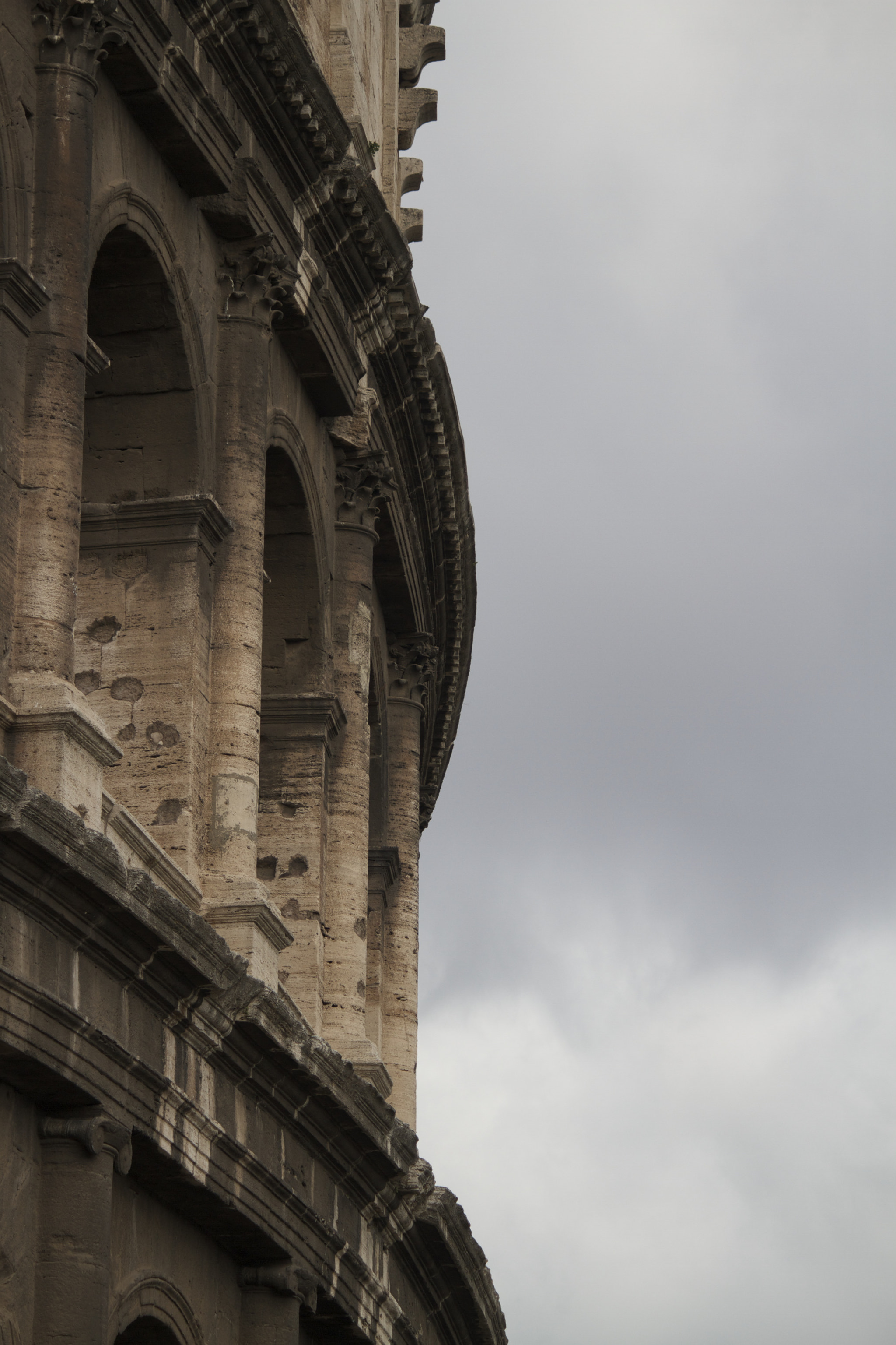 Canon EF-S 55-250mm F4-5.6 IS sample photo. Colosseo photography