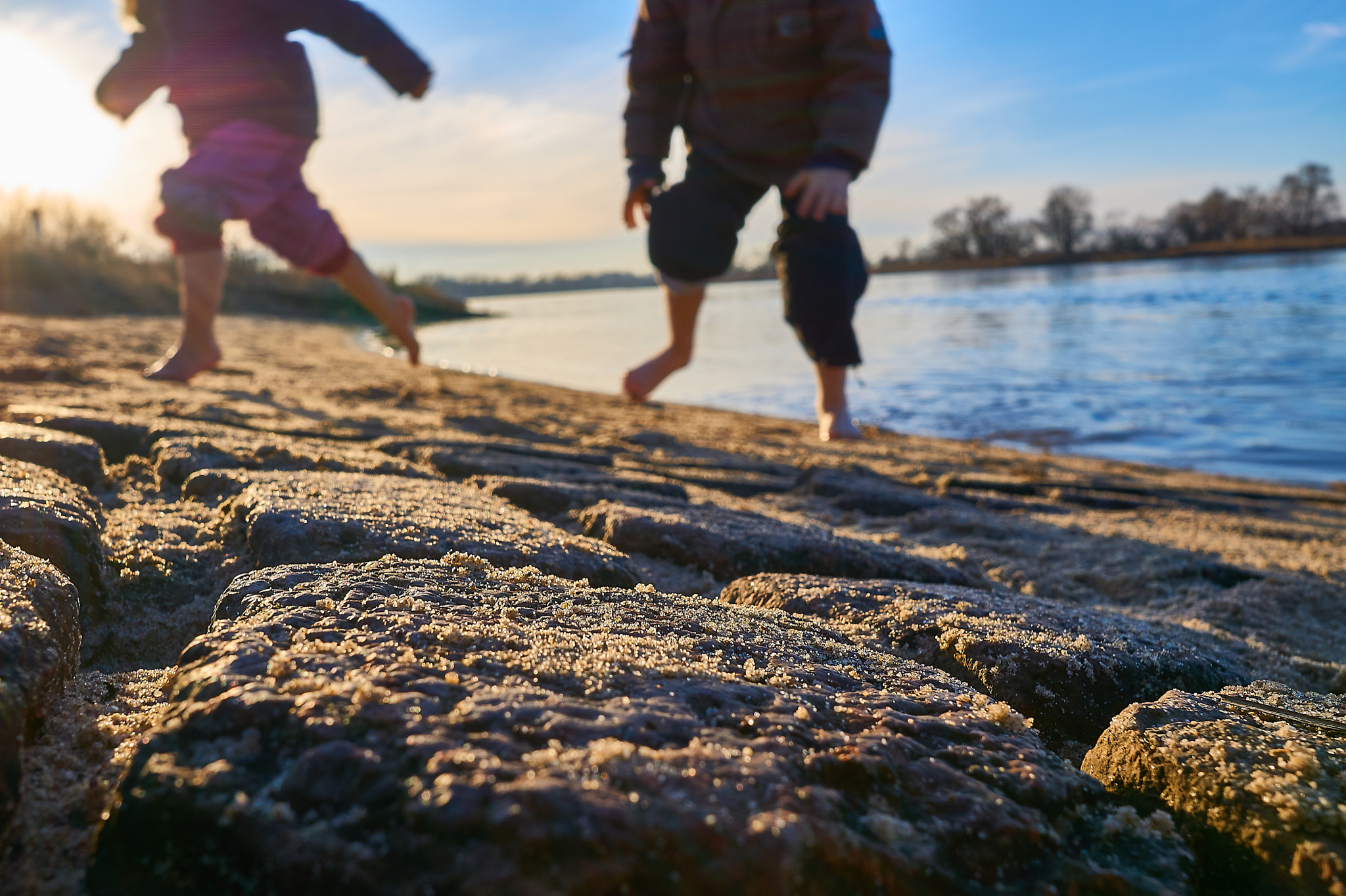 Sigma 19mm F2.8 EX DN sample photo. Barefoot in winter photography