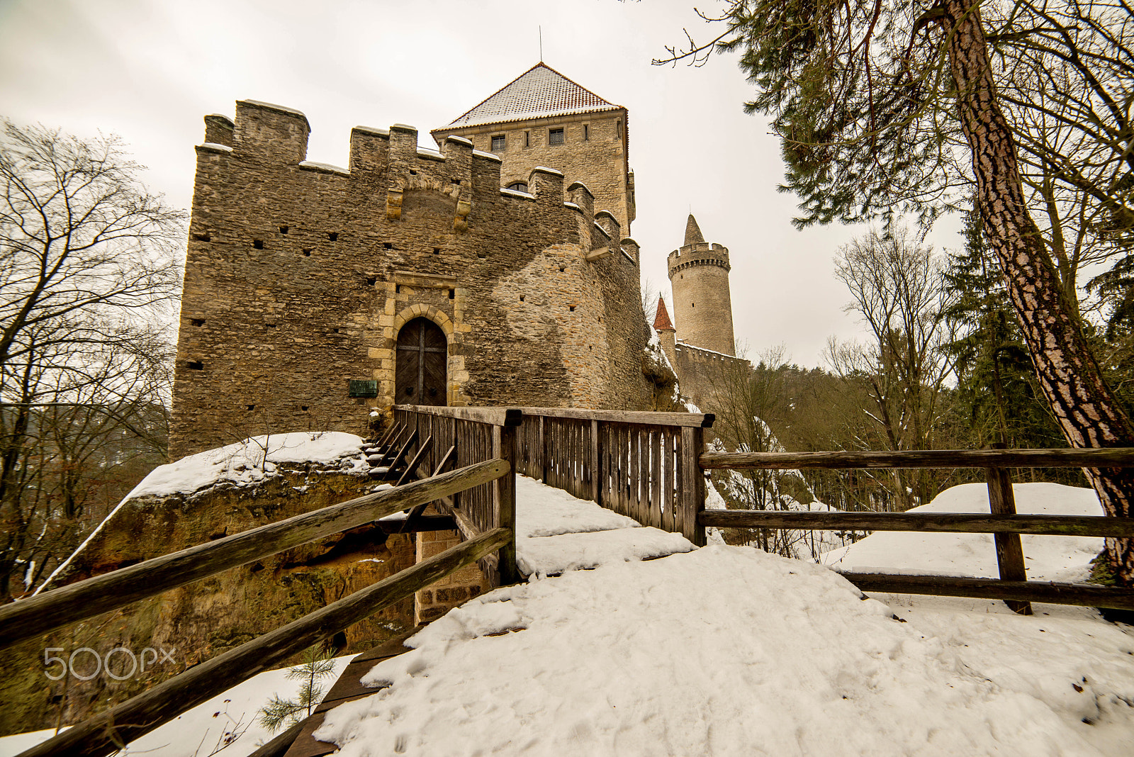 Samyang 14mm F2.8 ED AS IF UMC sample photo. Kokořín photography