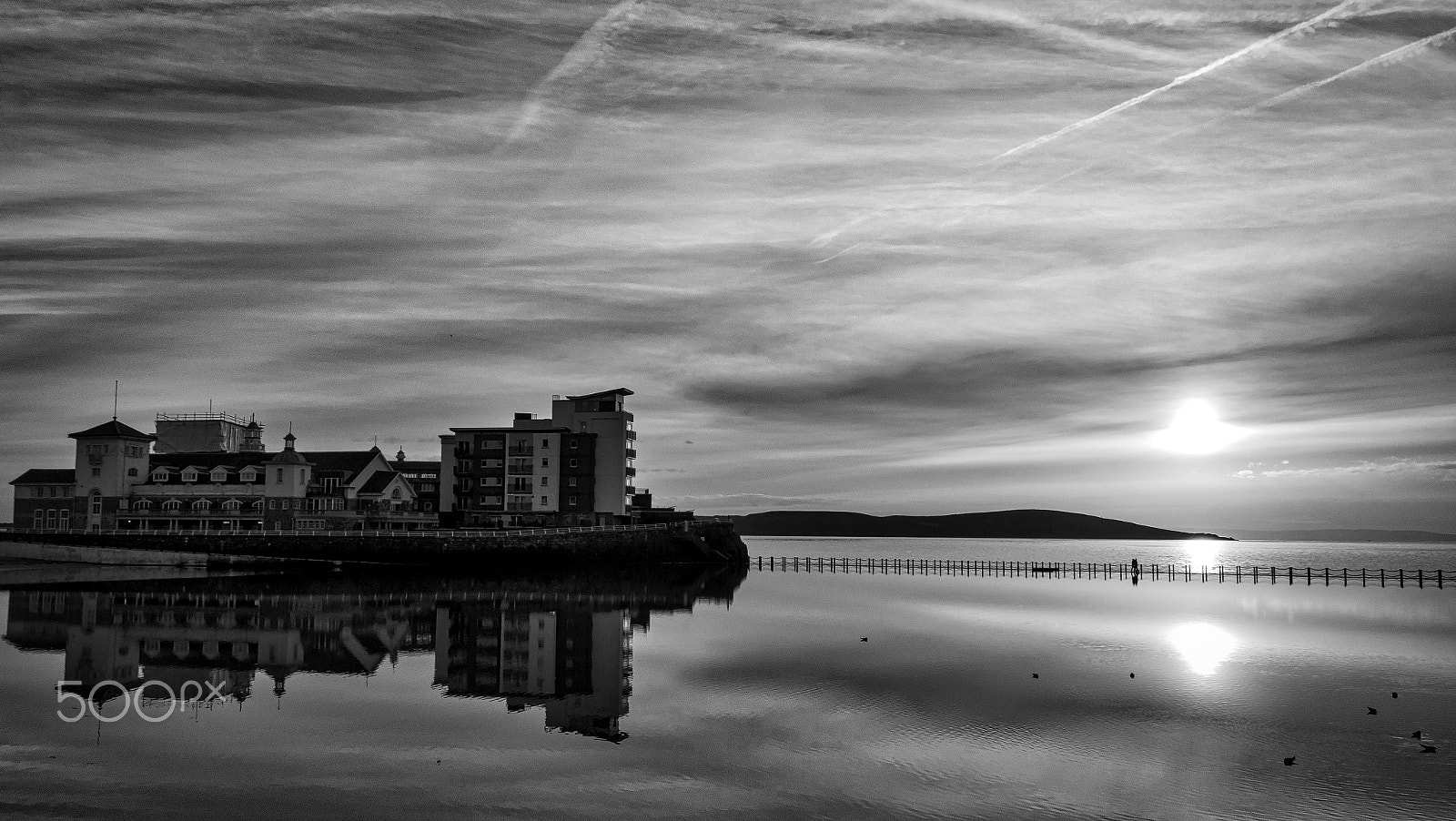 Sigma 18-250mm F3.5-6.3 DC OS HSM sample photo. Reflecting on knightstone photography