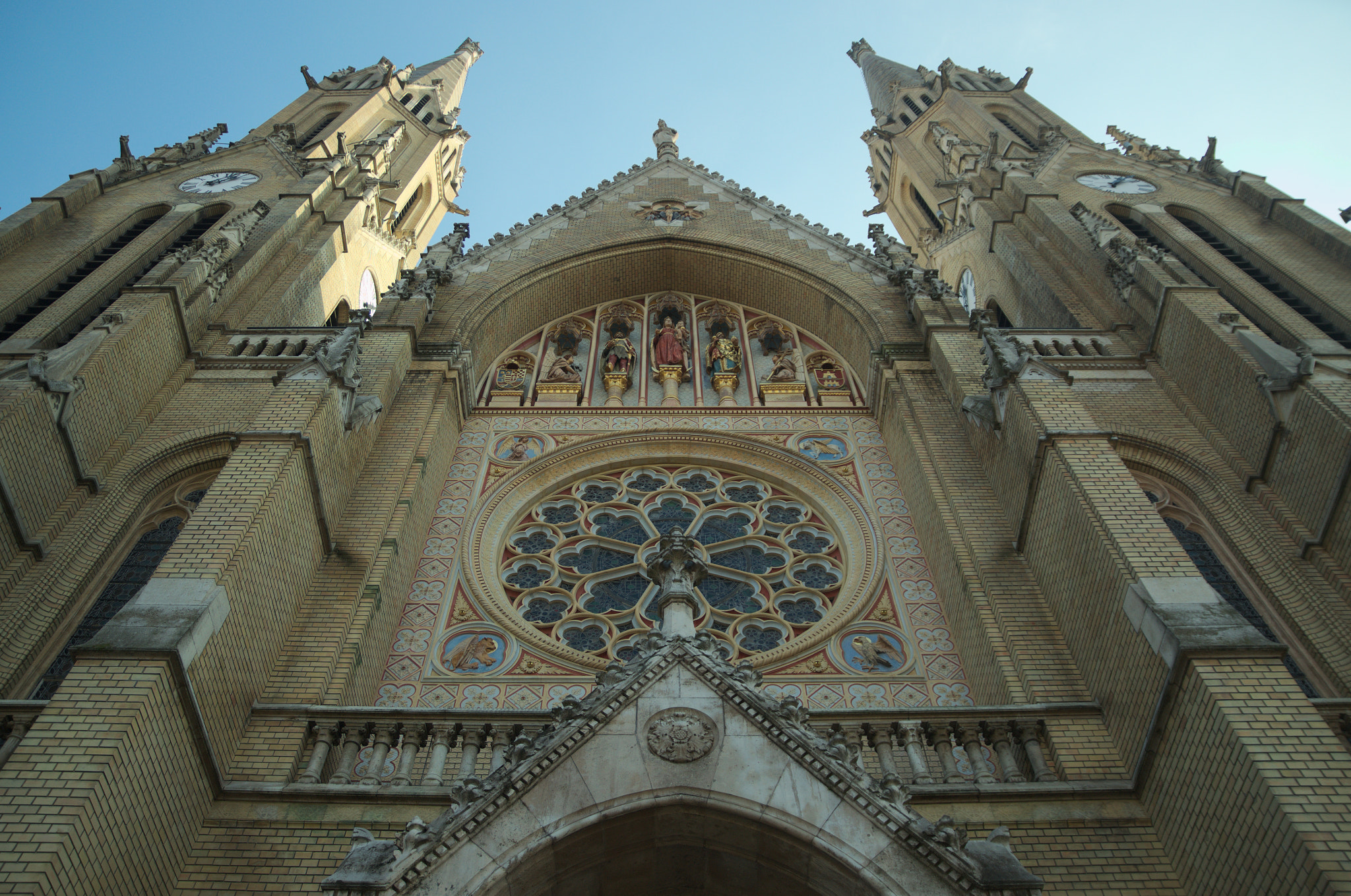 Sigma 17-70mm F2.8-4 DC Macro OS HSM sample photo. Budapest by foot photography