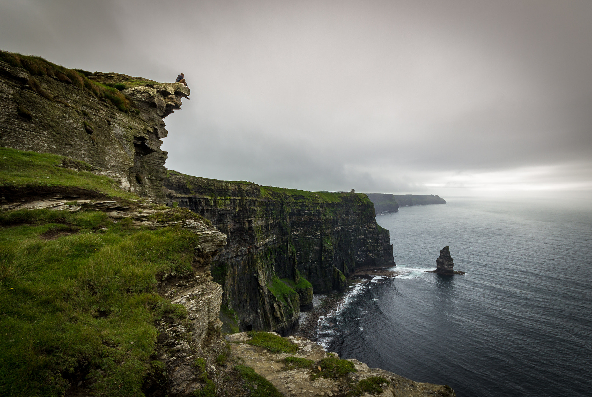 Canon EOS 1200D (EOS Rebel T5 / EOS Kiss X70 / EOS Hi) + Sigma 10-20mm F4-5.6 EX DC HSM sample photo. Cliffs of moher photography