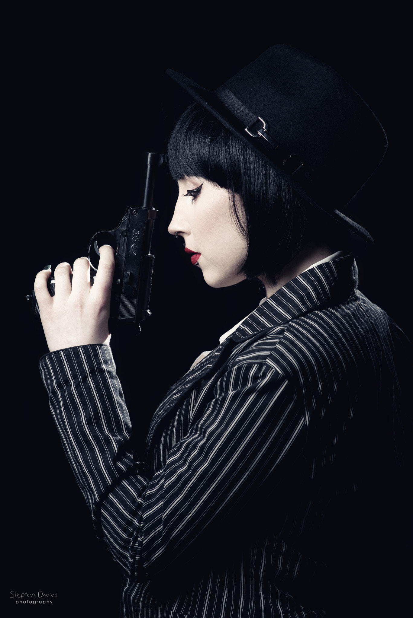 Nikon D750 + Sigma 85mm F1.4 EX DG HSM sample photo. Gangster lady photography