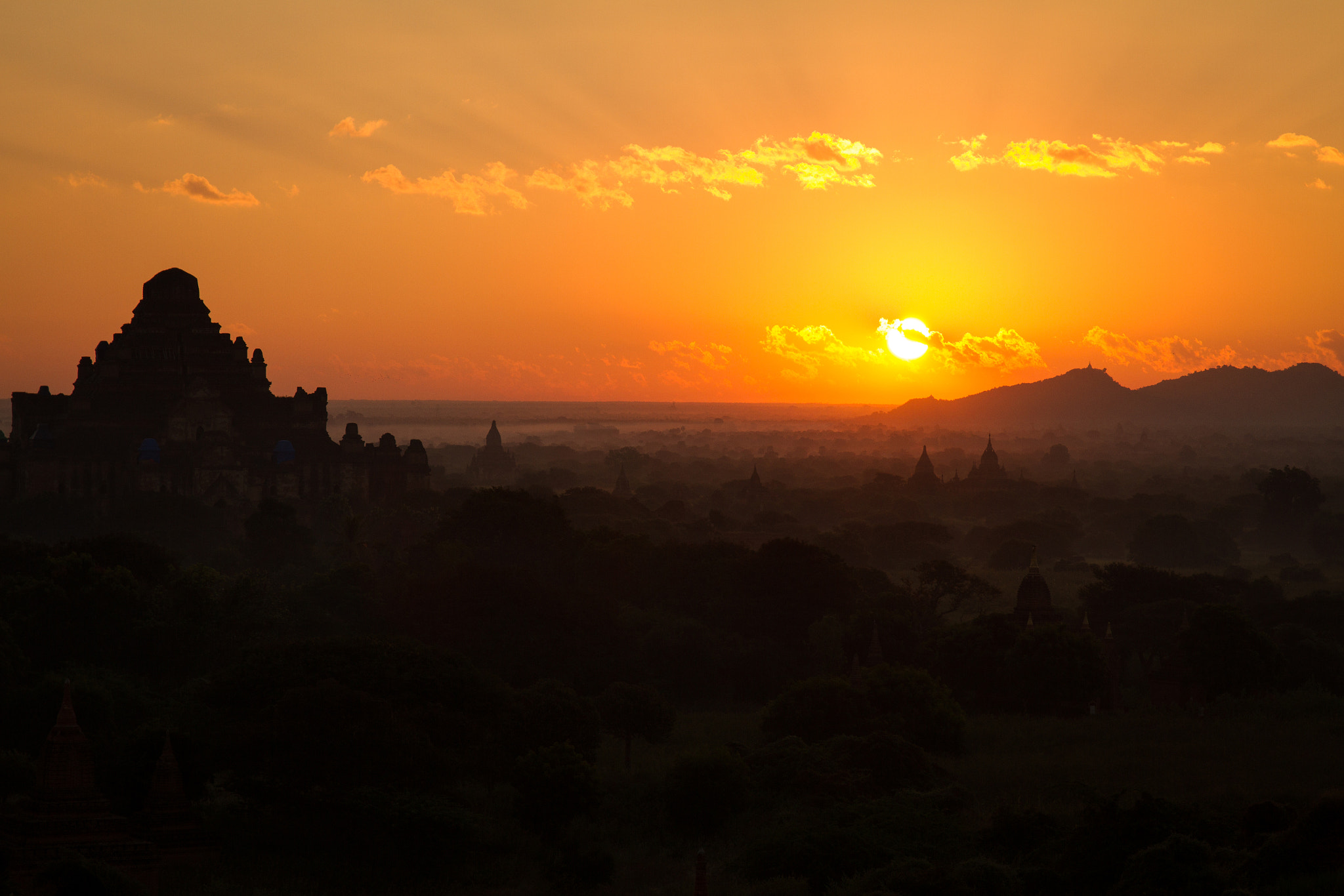 Canon EOS 7D + Sigma 17-70mm F2.8-4 DC Macro OS HSM sample photo. Bagan sunrise ii photography