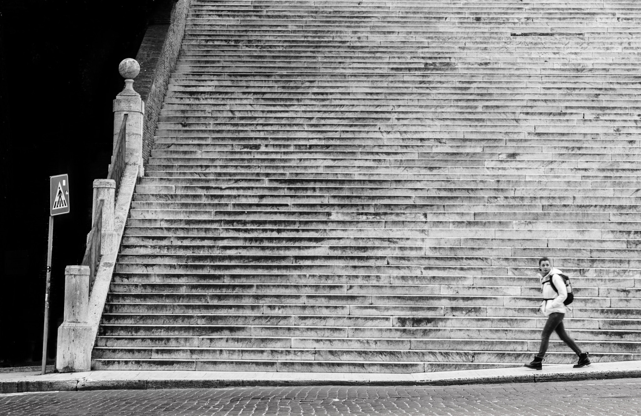 Sigma 17-70mm F2.8-4 DC Macro OS HSM sample photo. Roma photography