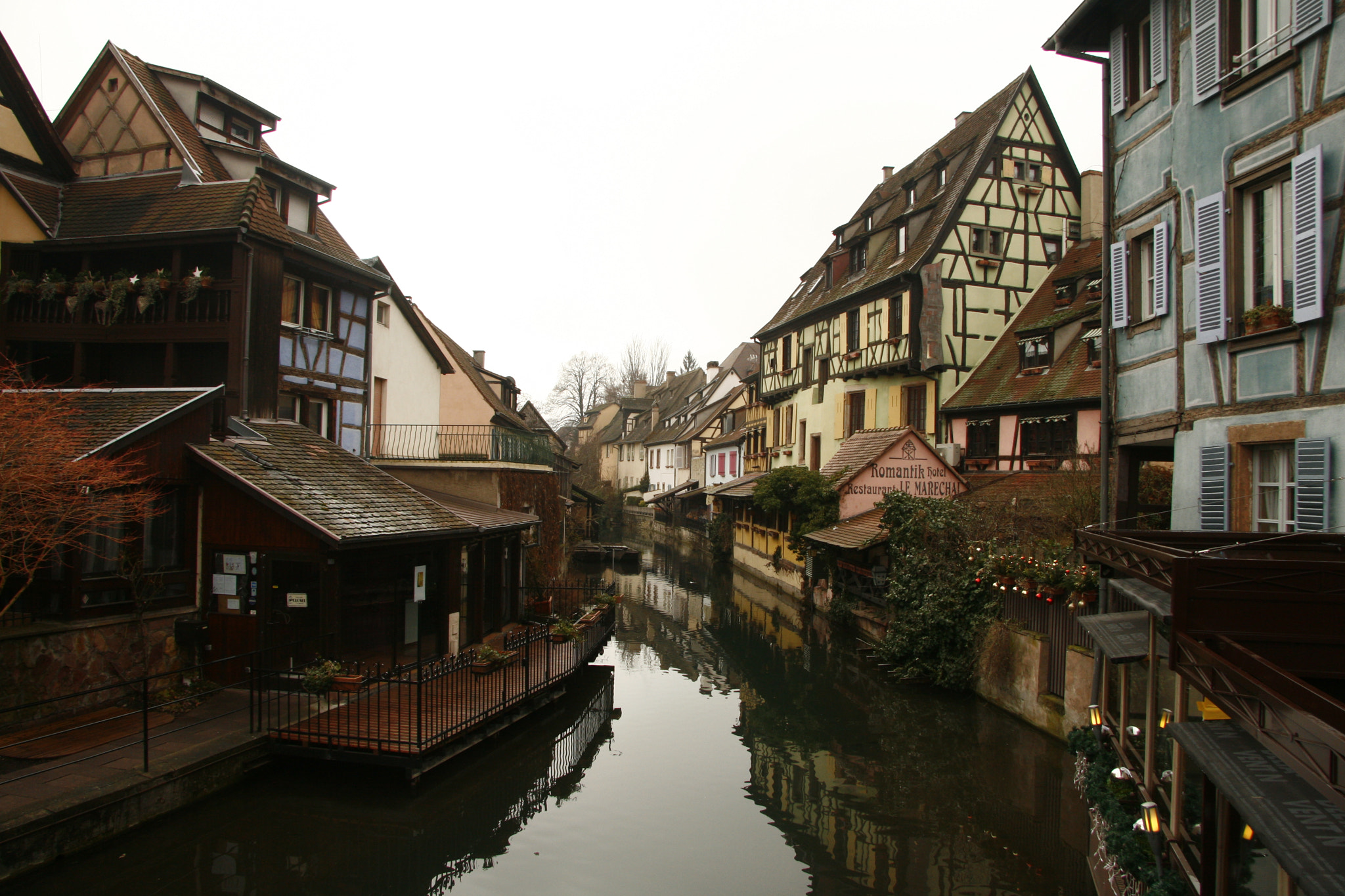 Canon EF-S 17-85mm F4-5.6 IS USM sample photo. Nuages sur la petite venise photography