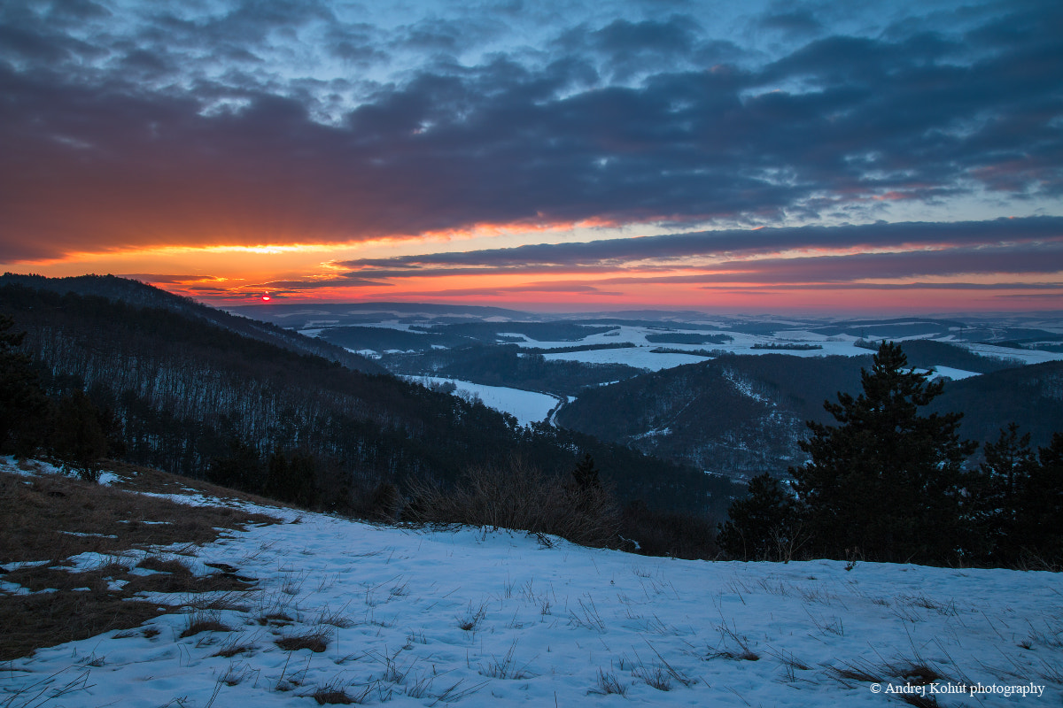 Canon EOS 70D + Tamron SP AF 17-50mm F2.8 XR Di II LD Aspherical (IF) sample photo. Getting dark in the hills 2 photography