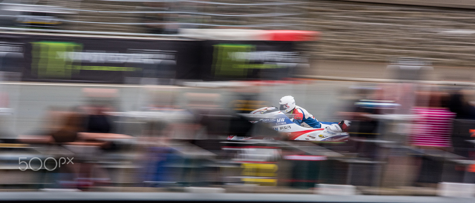Sigma 70-200mm F2.8 EX DG Macro HSM II sample photo. It's all a blur photography