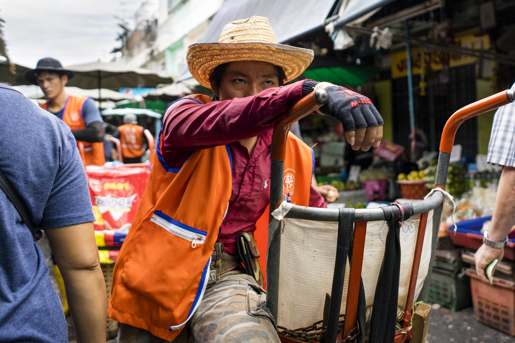 Sony a7 + Sony FE 28mm F2 sample photo. Crouching thai, hidden dragon photography