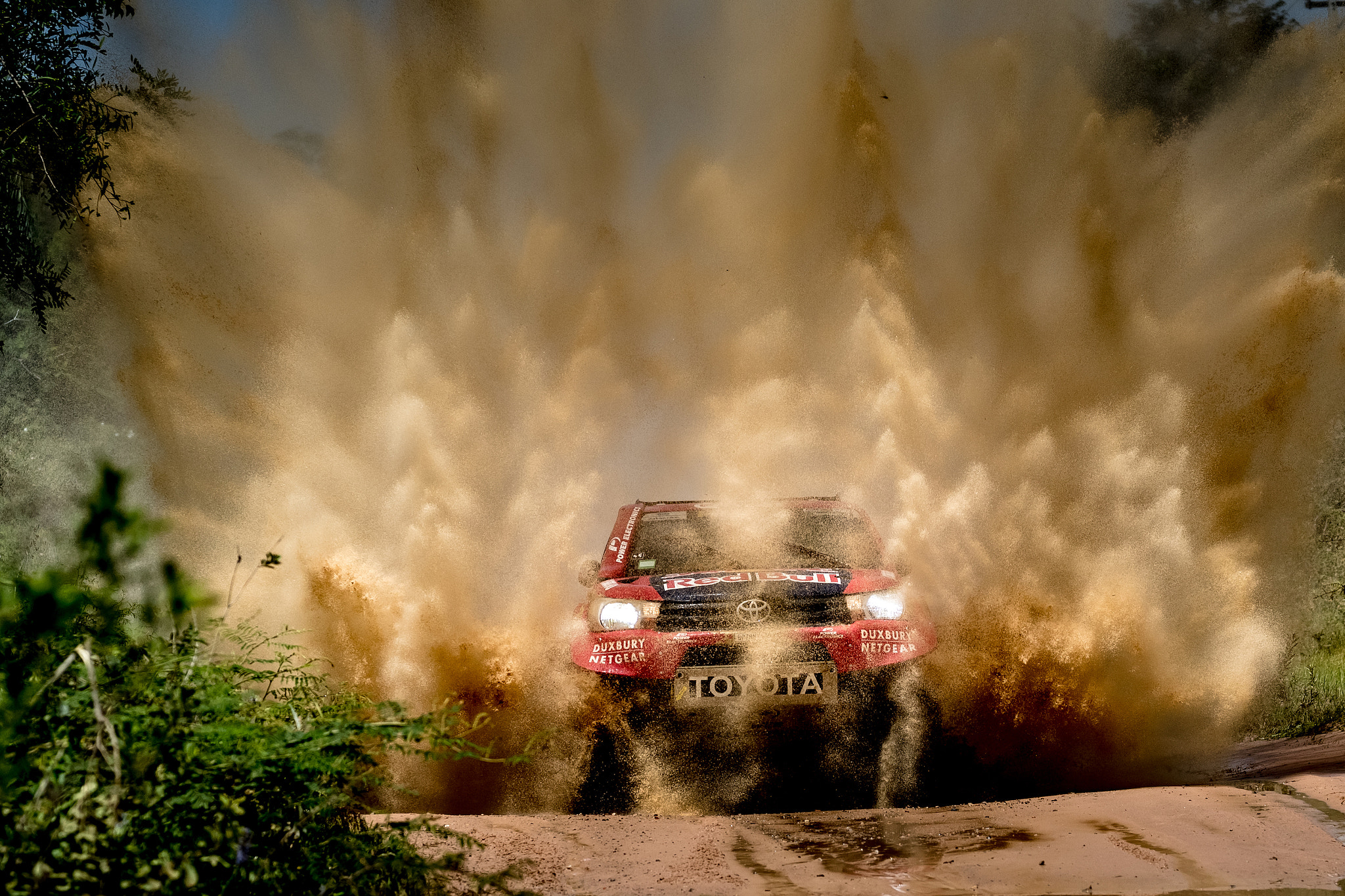 Canon EF 200mm F2.8L II USM sample photo. Watersplash photography