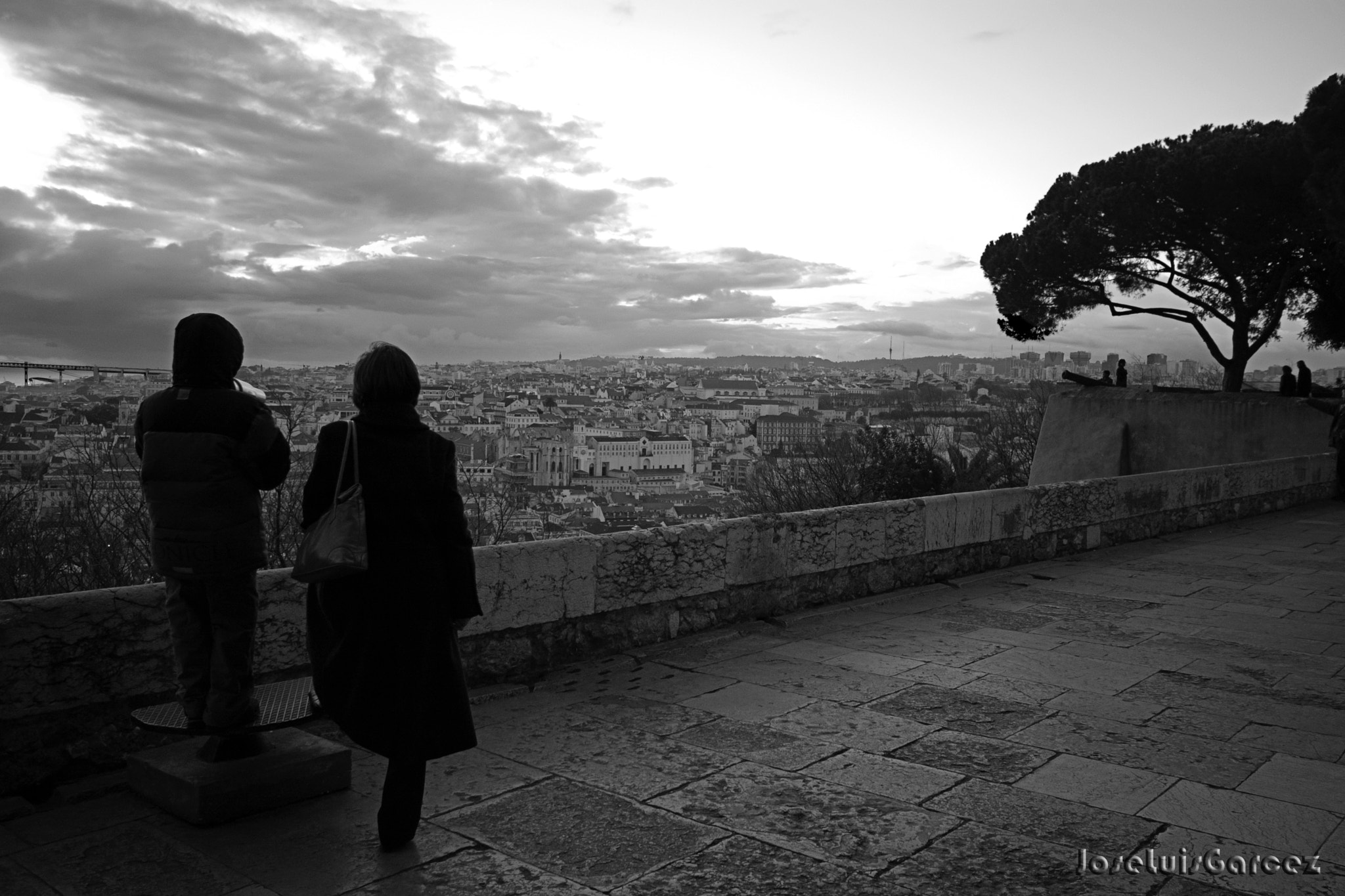 Nikon D70 sample photo. I can see lisbon photography