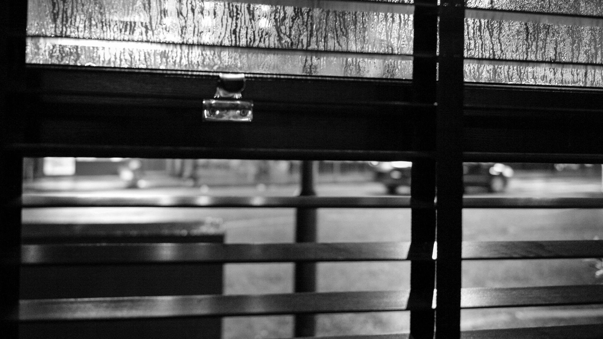 Leica Elmarit-M 28mm F2.8 ASPH sample photo. Rainy night photography