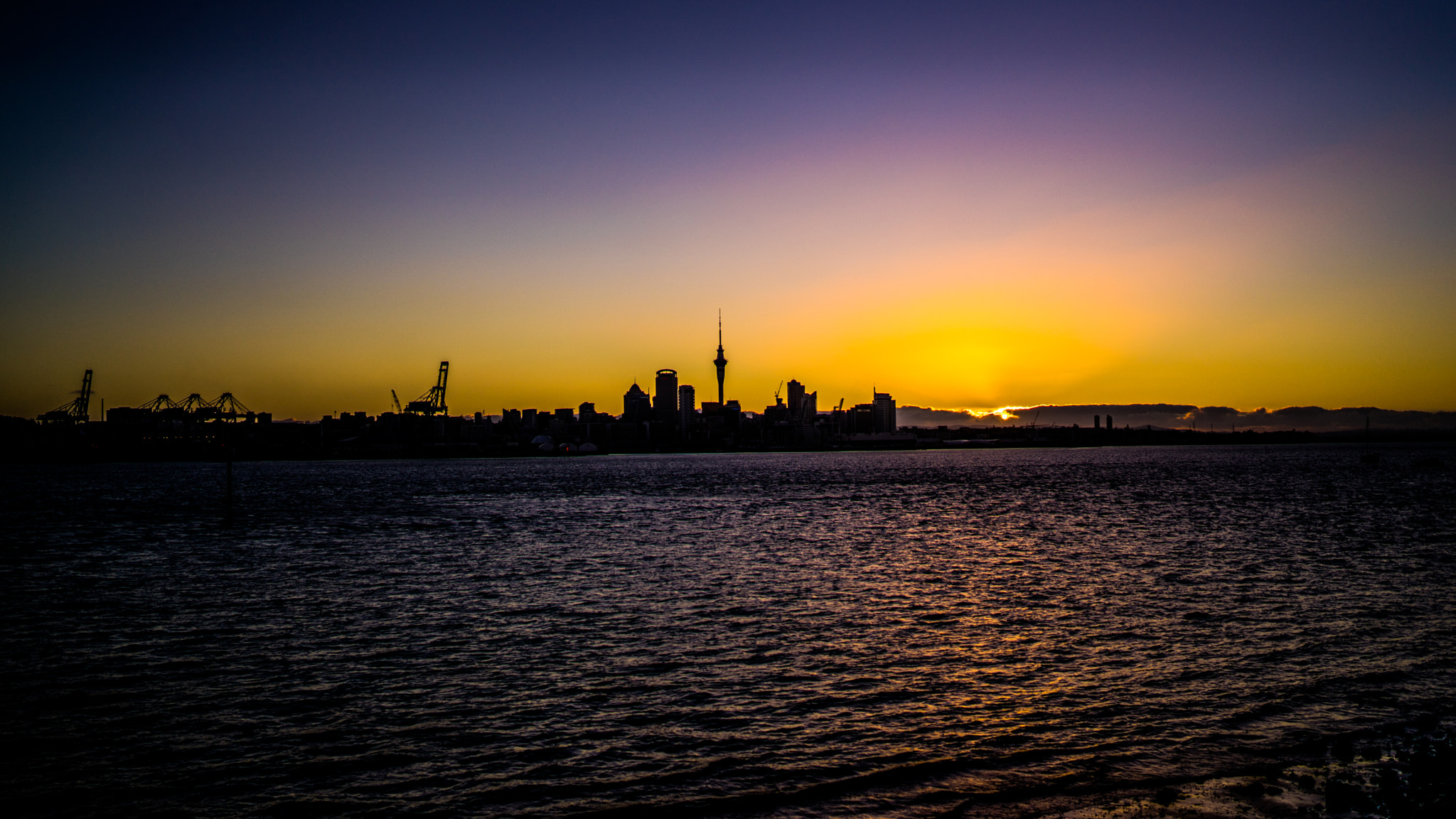 FE 35mm F0 ZA sample photo. Auckland city sunset photography