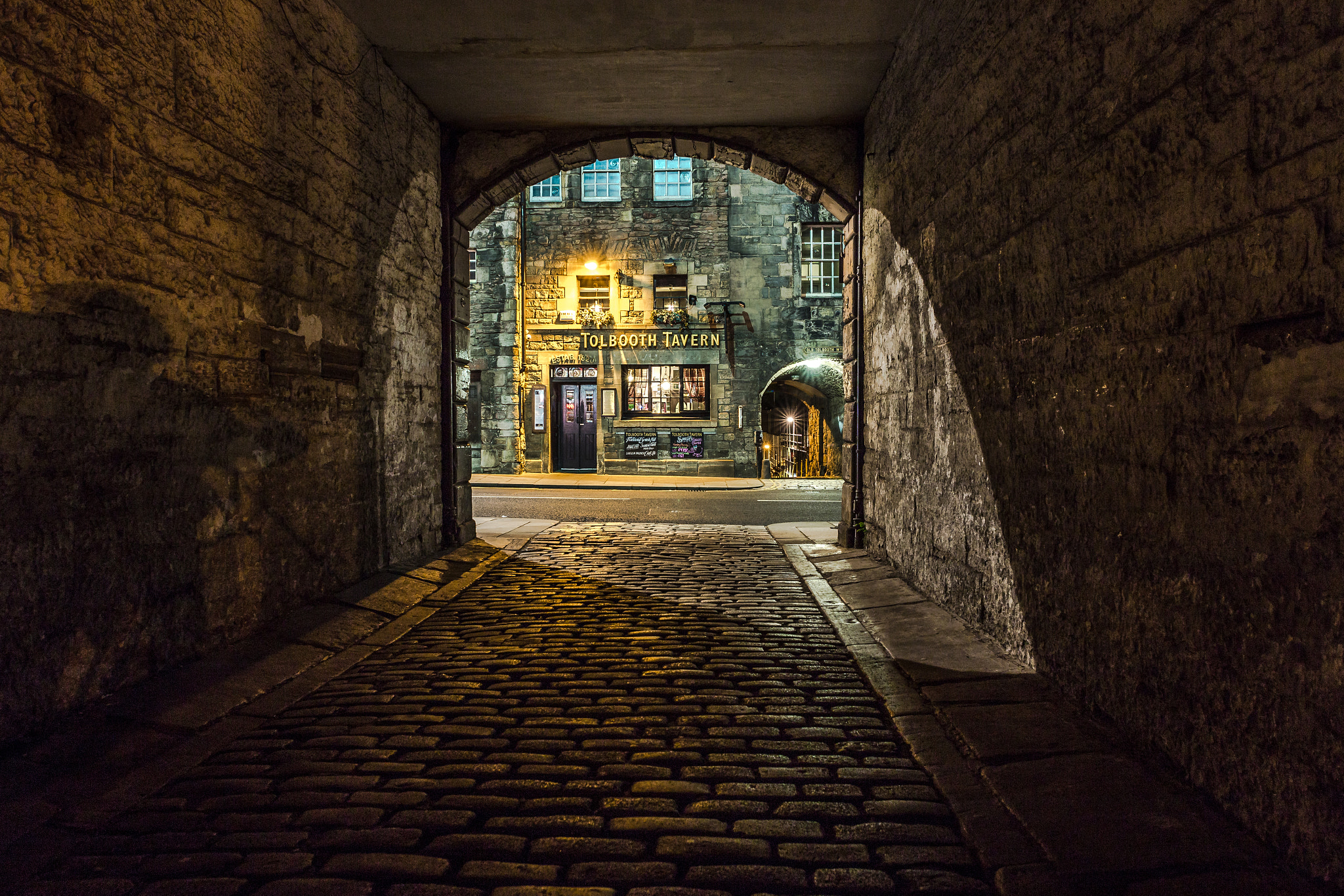 Canon EOS 6D + Sigma 24mm f/1.8 DG Macro EX sample photo. Edinburgh photography