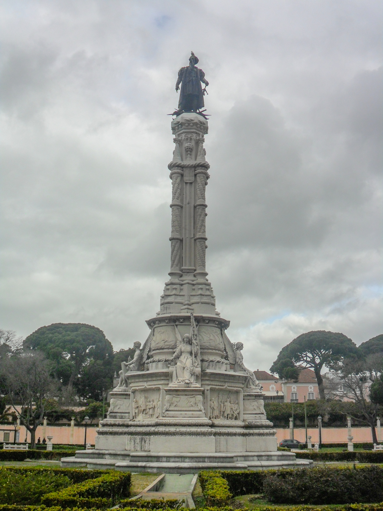Samsung PL20,PL21 / VLUU PL20,PL21 sample photo. Statue photography