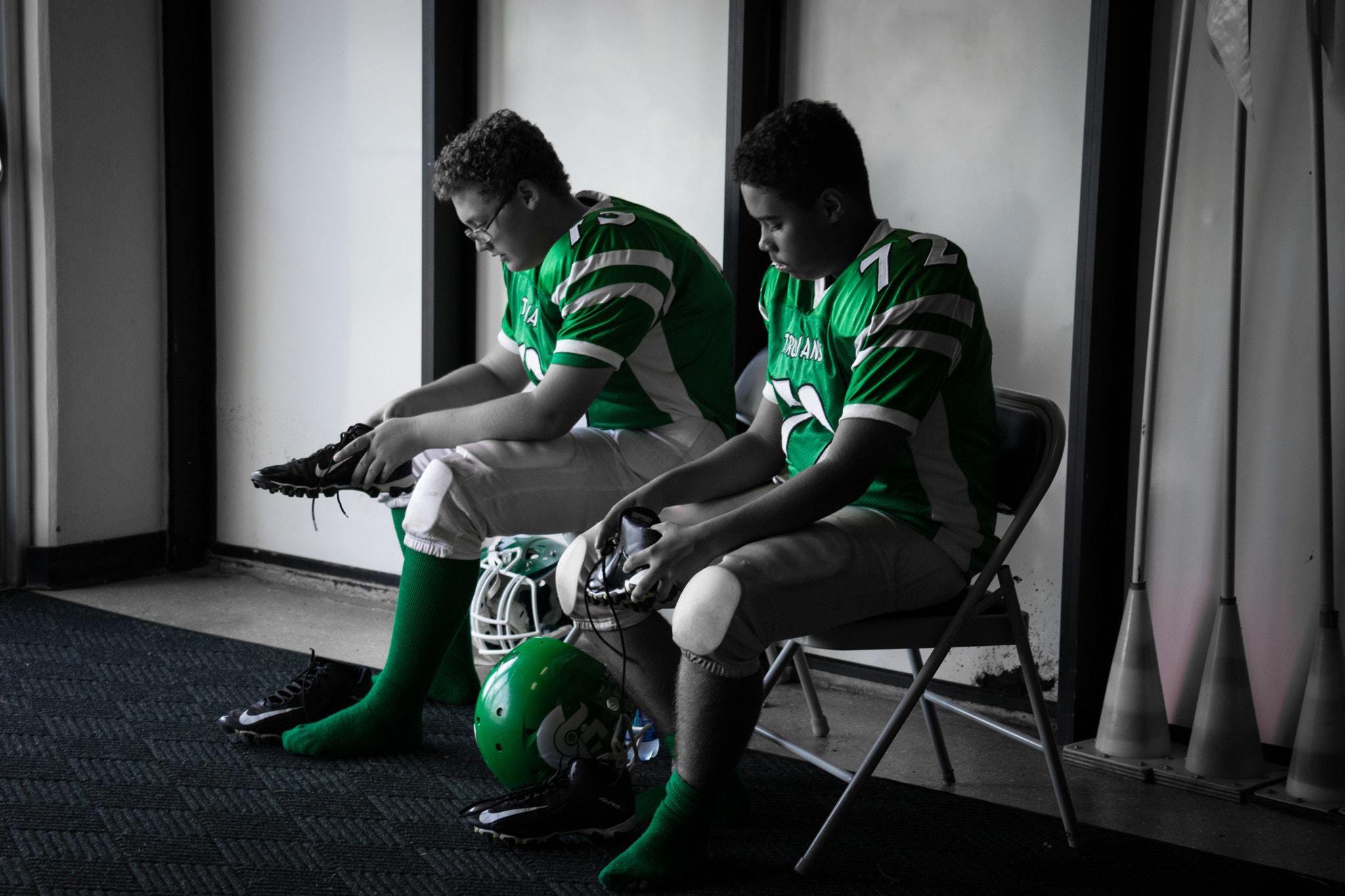 Sony FE 70-300mm F4.5-5.6 G OSS sample photo. Game time boys! photography