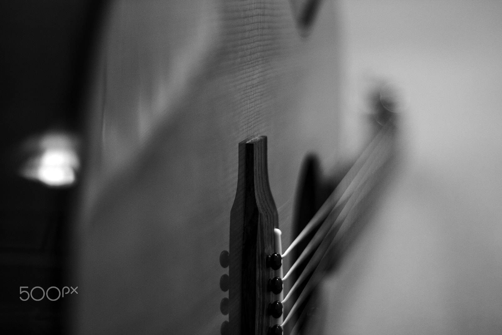 Canon EOS 1000D (EOS Digital Rebel XS / EOS Kiss F) + Canon EF 50mm F1.8 II sample photo. Acoustic guitar b&w photography
