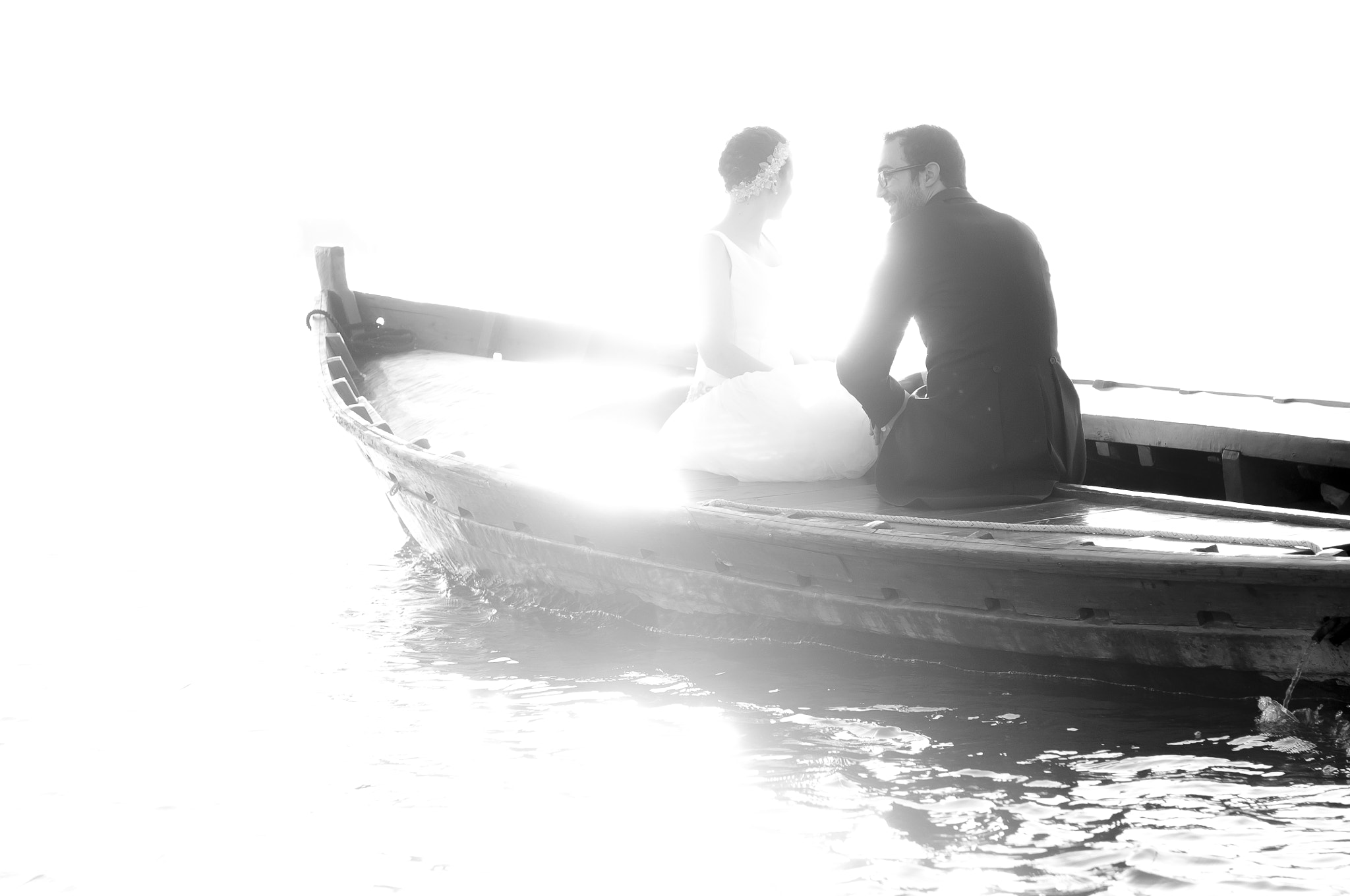 Nikon D90 sample photo. Couple on a boat photography
