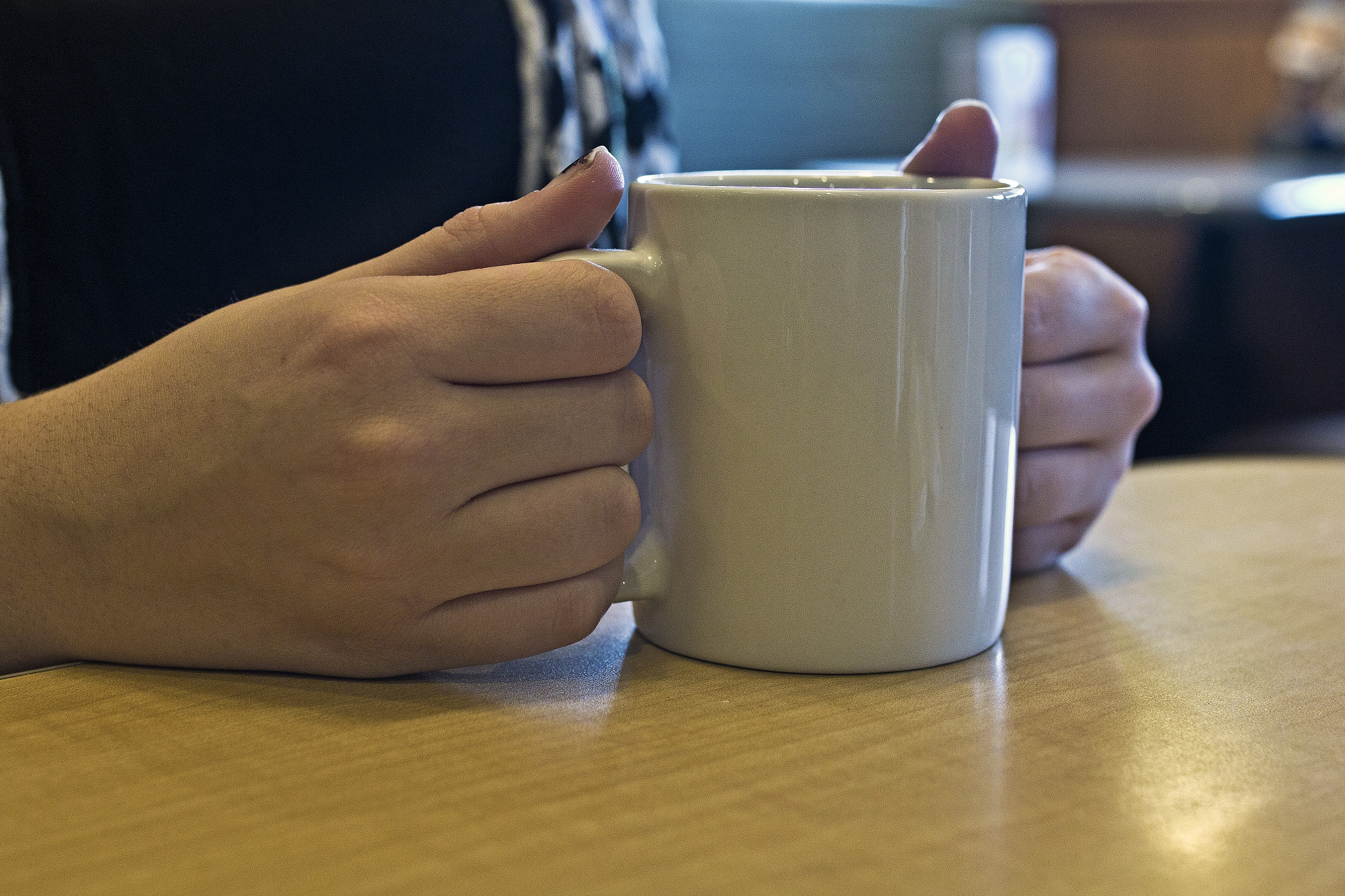Sigma 35mm F1.4 DG HSM Art sample photo. Warming up photography