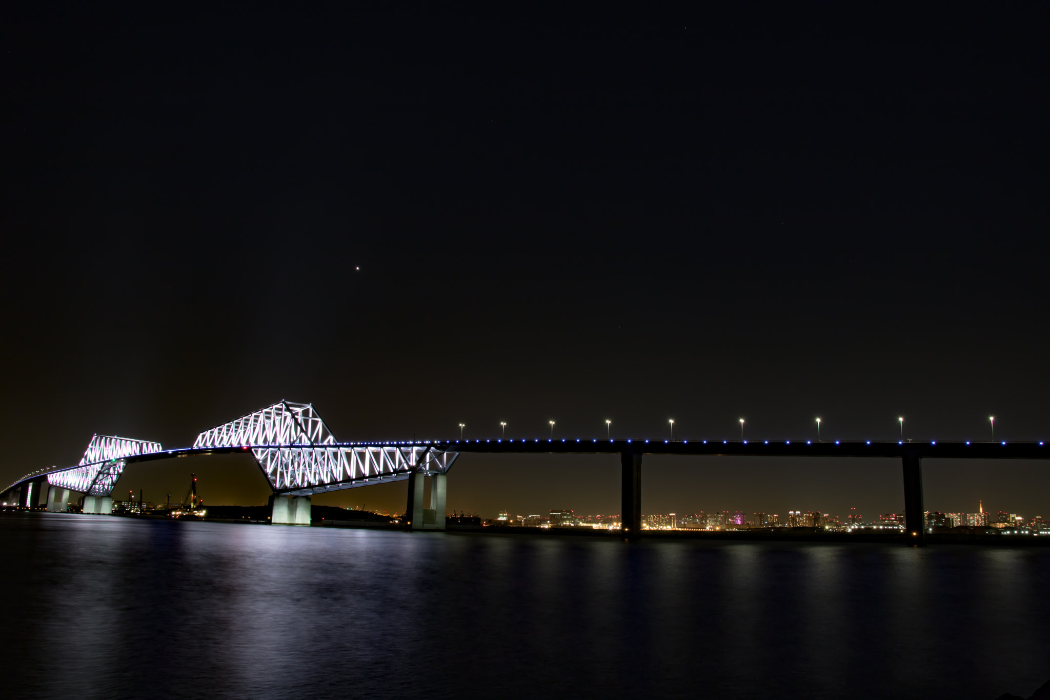 Canon EOS 760D (EOS Rebel T6s / EOS 8000D) sample photo. Tokyo gate bridge photography