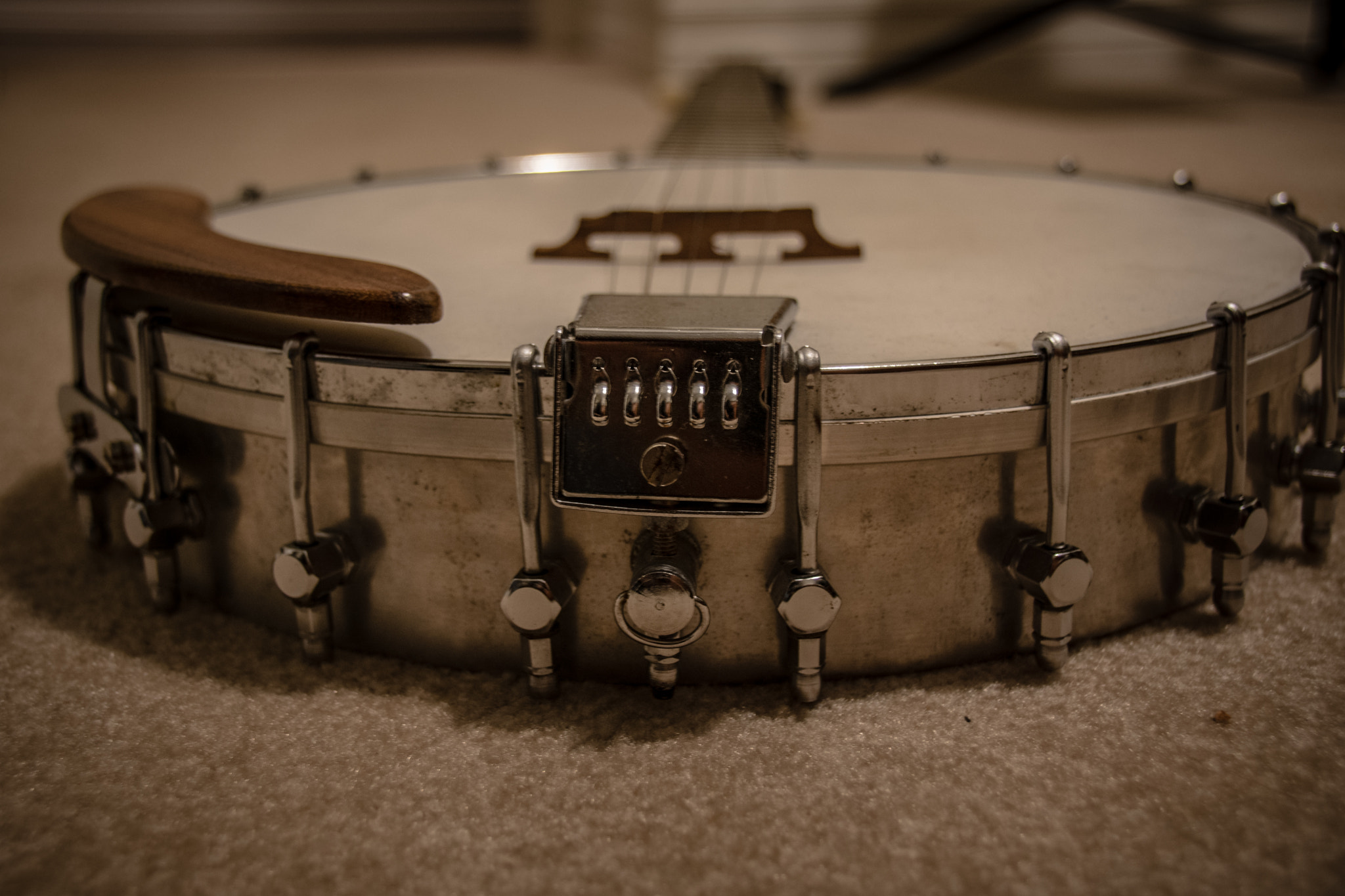 Sigma 18-250mm F3.5-6.3 DC Macro OS HSM sample photo. Art in the instrument #28 photography