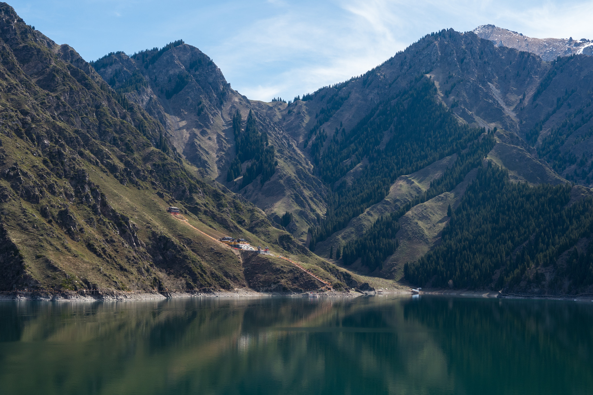 Olympus OM-D E-M5 II sample photo. Lake temple photography