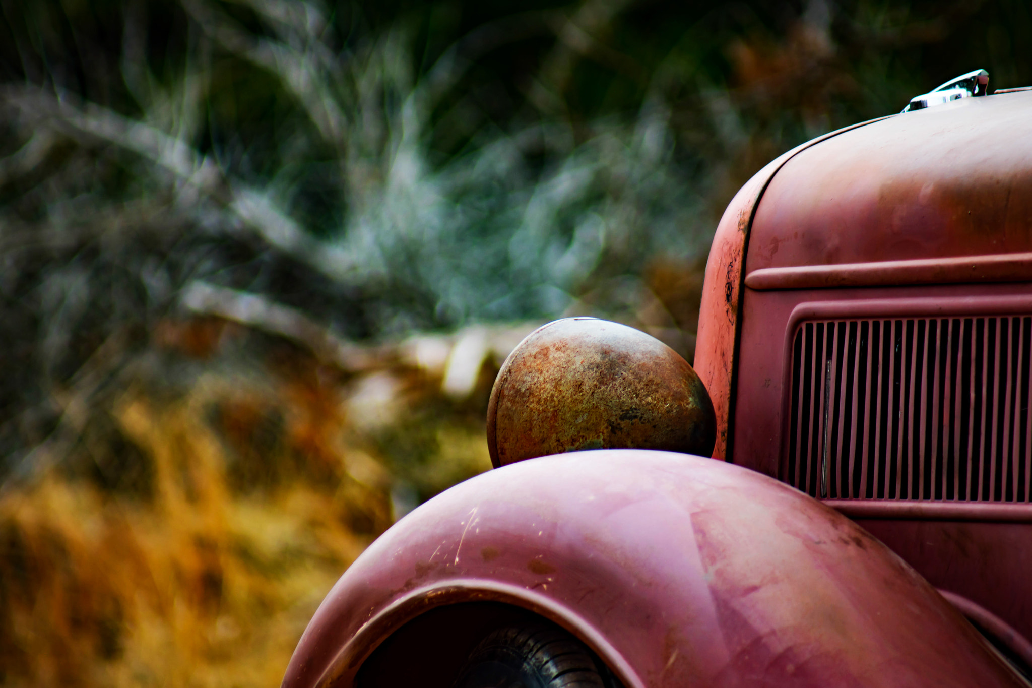 Sony SLT-A68 + Minolta AF 70-210mm F3.5-4.5 sample photo. Old truck photography