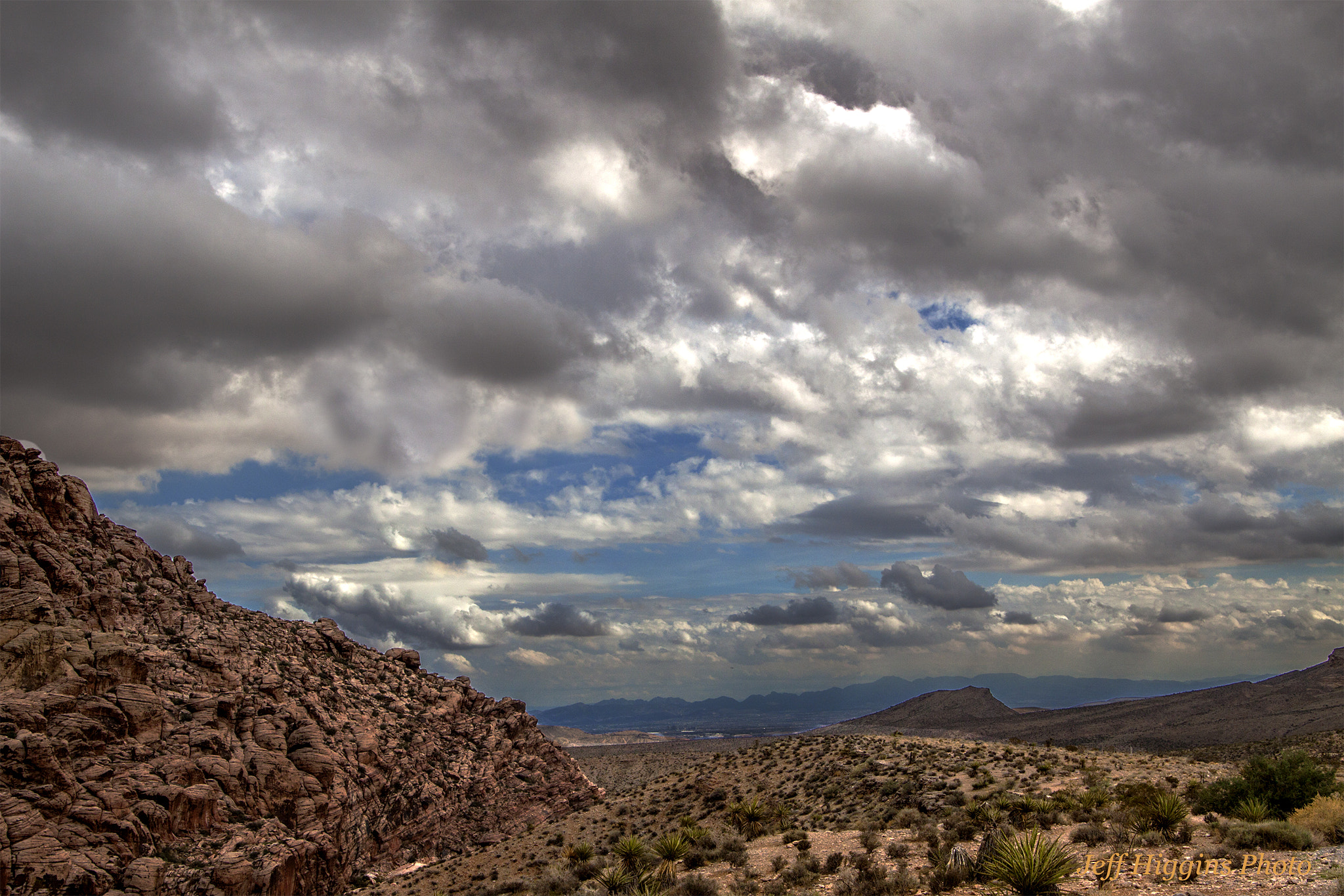 Canon EOS 50D + Tamron AF 28-75mm F2.8 XR Di LD Aspherical (IF) sample photo. Desert with storm clouds photography