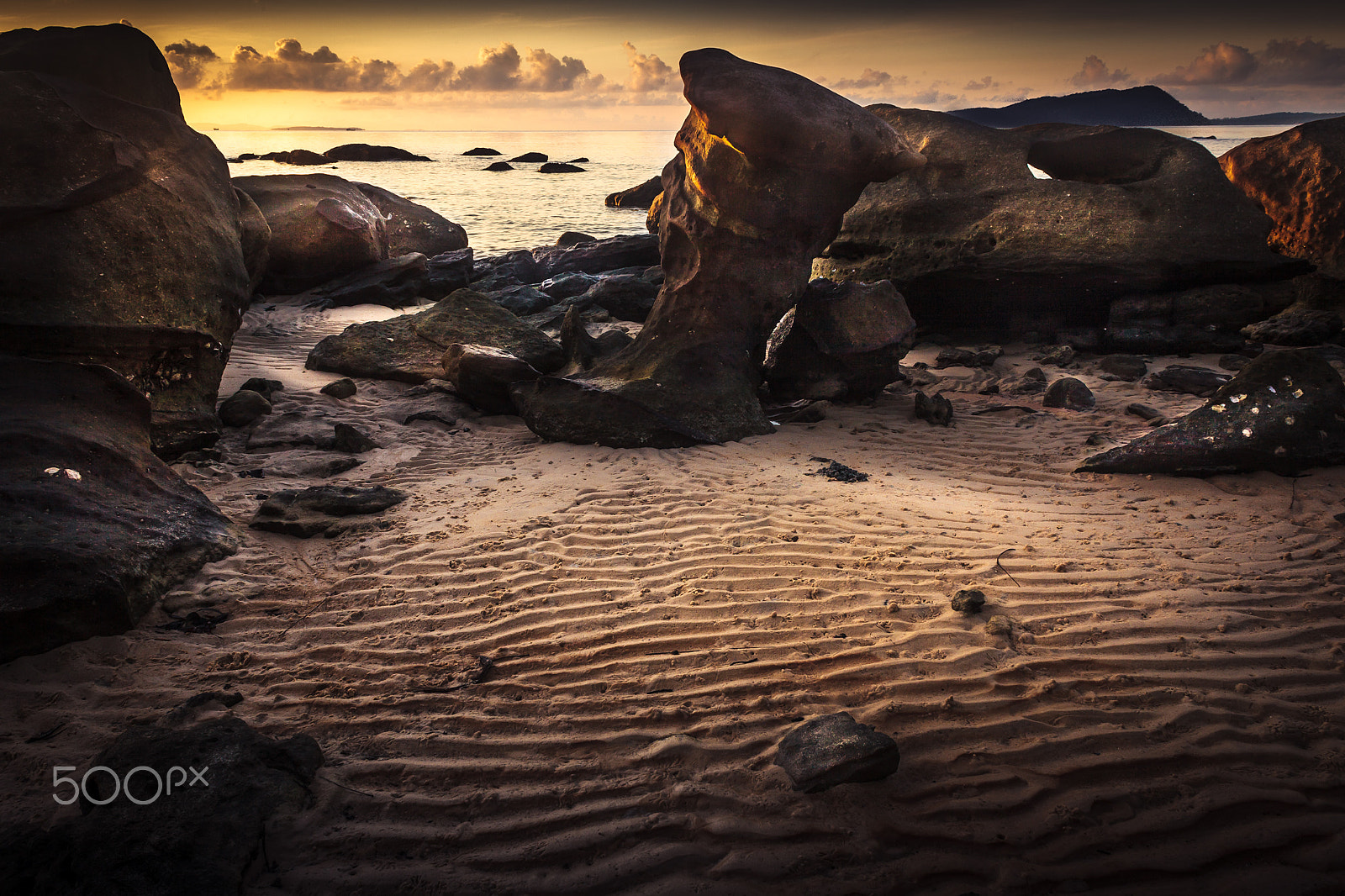 Canon EF 28mm F1.8 USM sample photo. Koh rong sunrise photography
