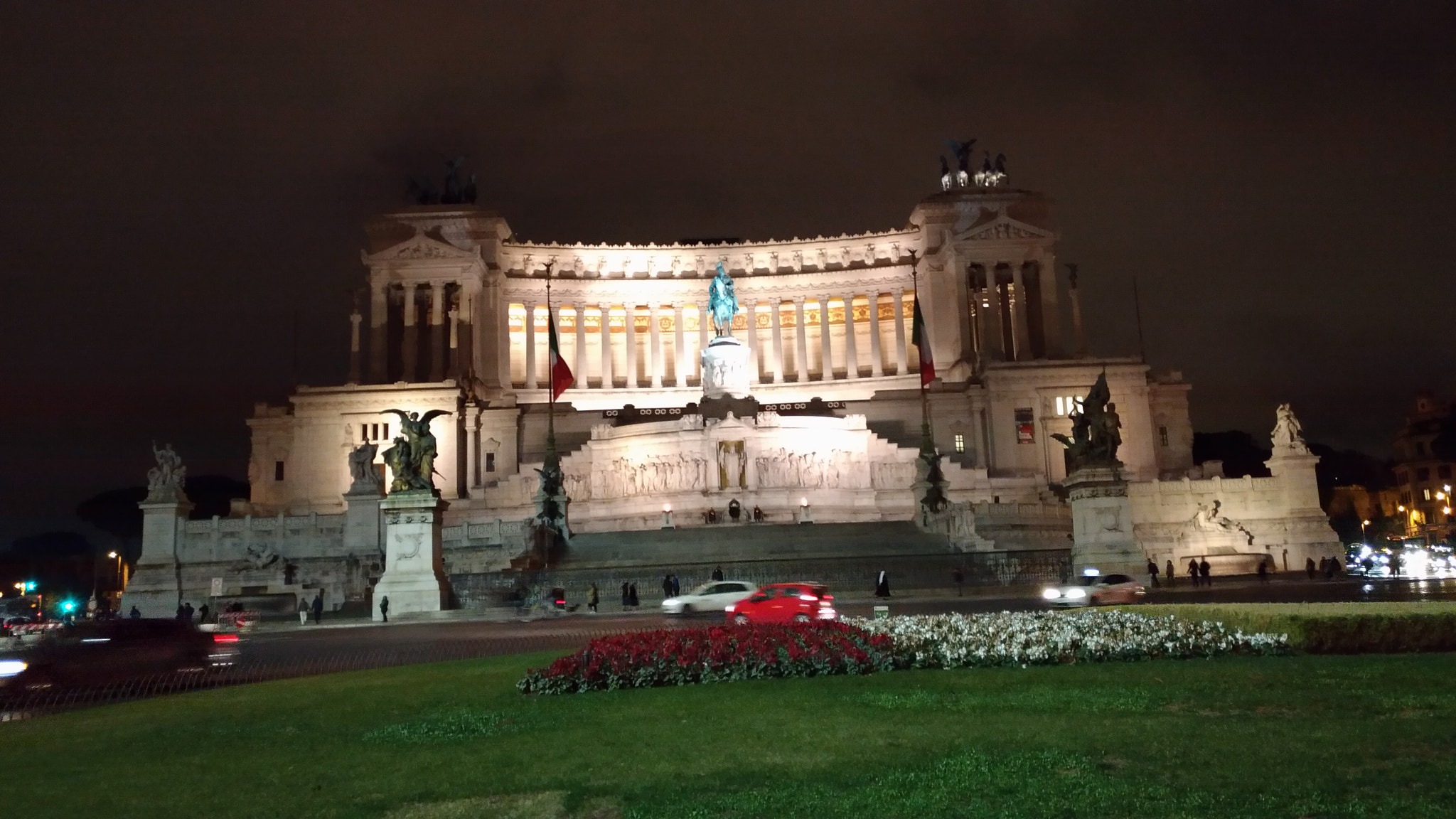 ASUS ZenFone 3 (ZE520KL) sample photo. Piazza venezia photography