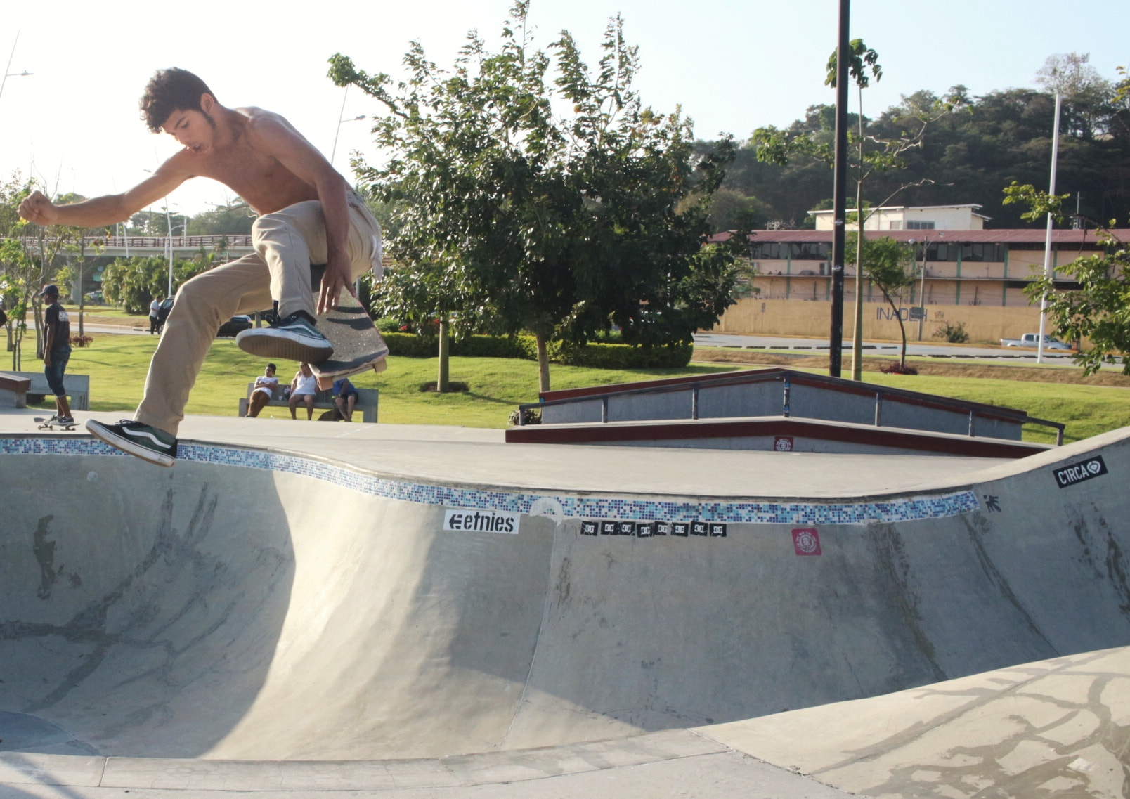Canon EOS M10 sample photo. Skater photography