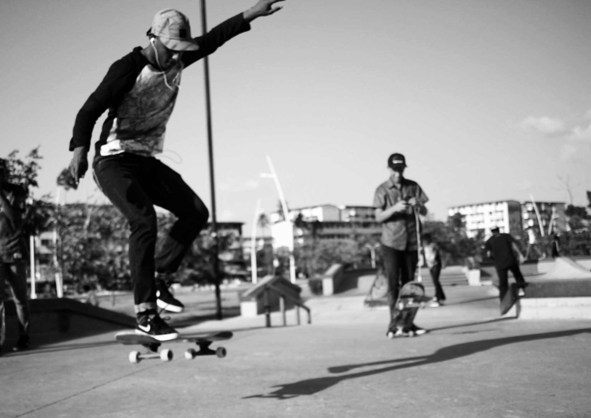 Canon EOS M10 sample photo. Skater photography