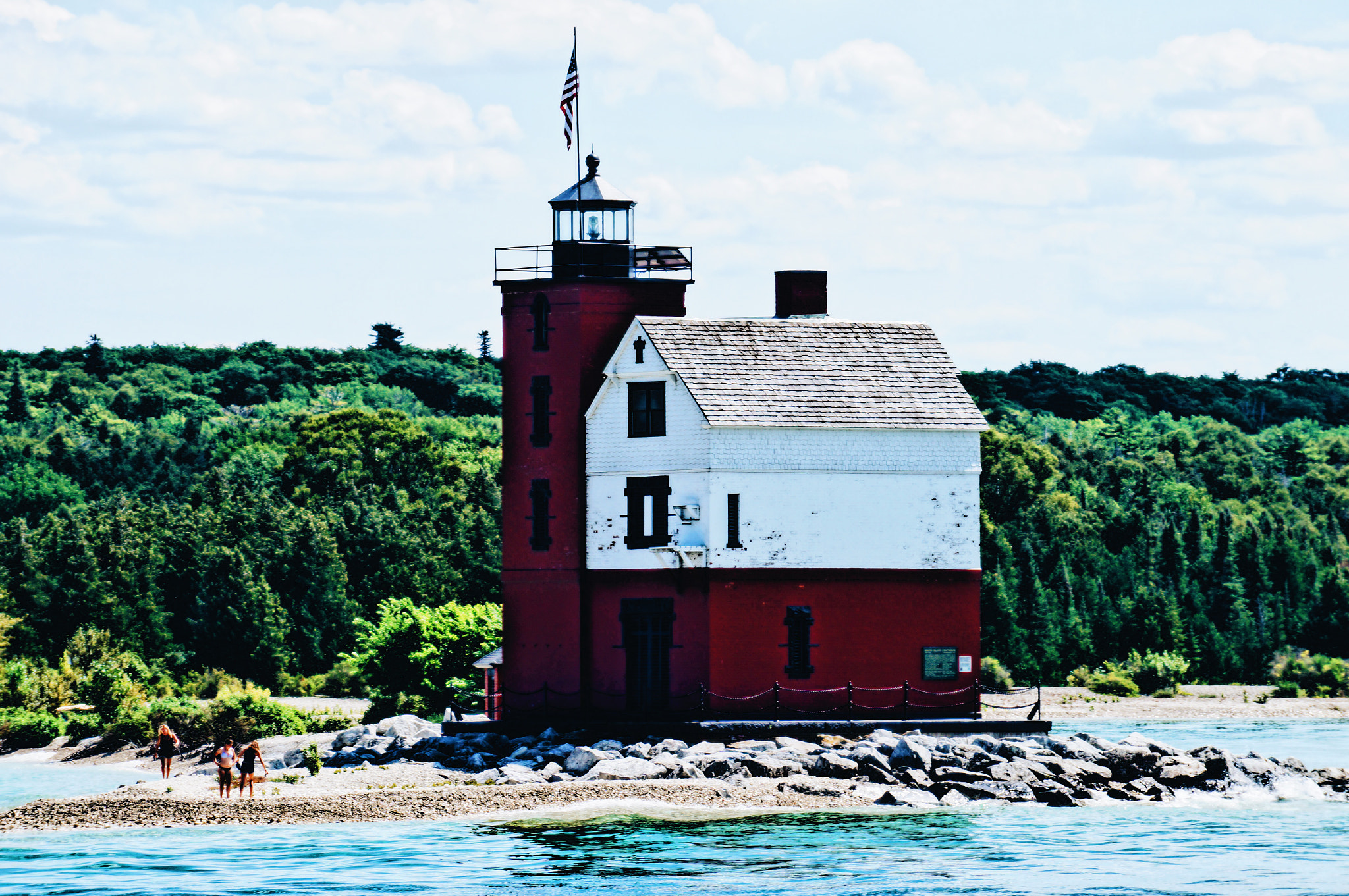 Sony DT 55-300mm F4.5-5.6 SAM sample photo. The lonely lighthouse photography