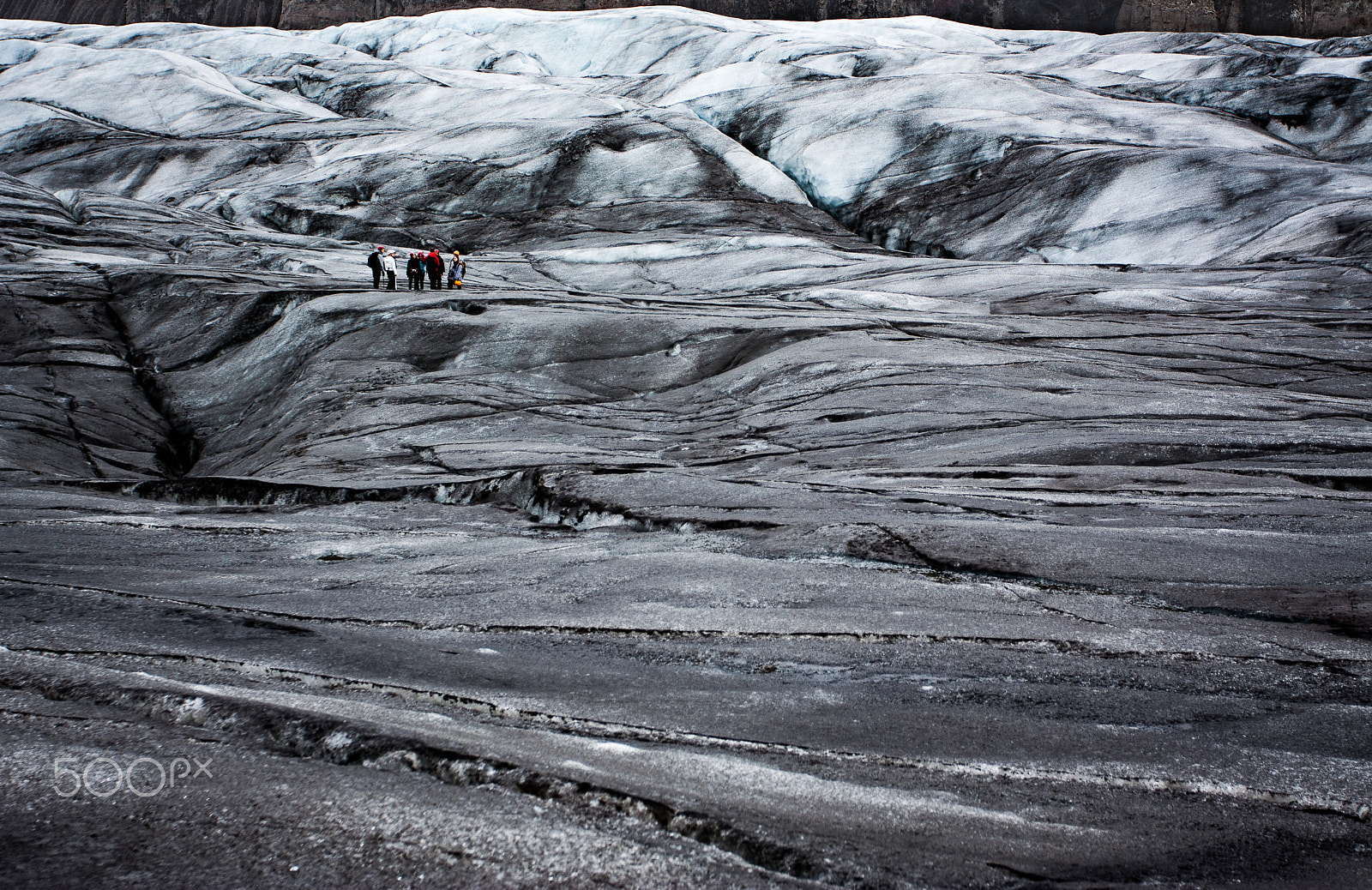 Canon EOS 450D (EOS Rebel XSi / EOS Kiss X2) sample photo. Walking on the glacier photography