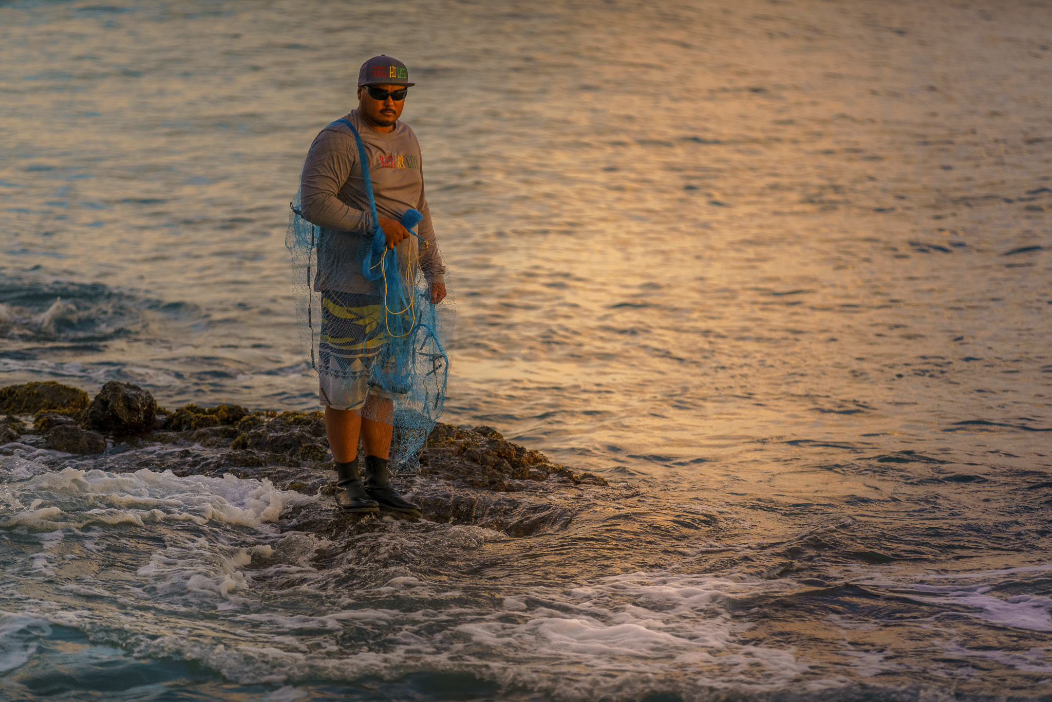 Canon EF 70-200mm F2.8L IS II USM sample photo. Reef net fisherman photography