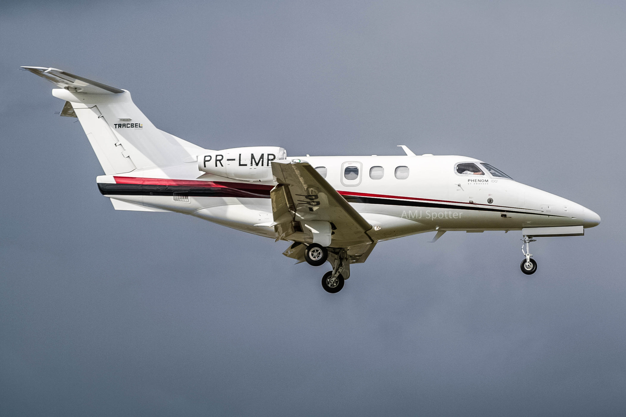 Canon EF 80-200mm F4.5-5.6 II sample photo. Pr-lmp  private embraer emb-500 phenom 100 photography