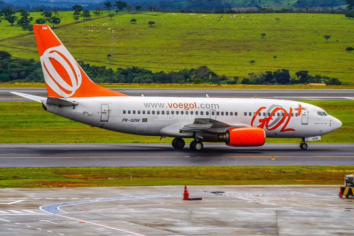 Canon EF 80-200mm F4.5-5.6 II sample photo. Pr-gow gol transportes aéreos boeing 737-76n photography