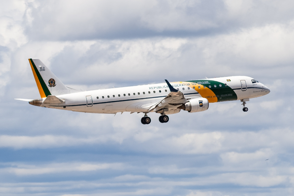 Canon EOS 1000D (EOS Digital Rebel XS / EOS Kiss F) sample photo. Fab2590 força aérea brasileira (brazilian air force) embraer vc-2 (erj-190ar) photography