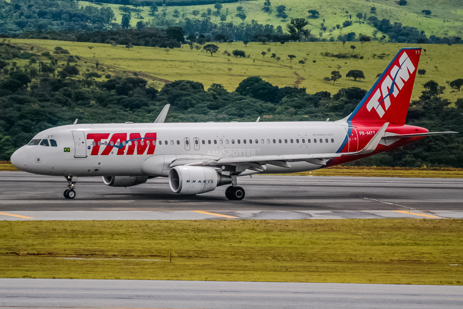 Canon EF 80-200mm F4.5-5.6 II sample photo. Pr-myy latam airlines brasil airbus a320-214(wl) photography