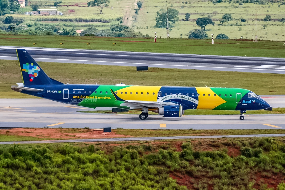 Canon EOS 1000D (EOS Digital Rebel XS / EOS Kiss F) + Canon EF 80-200mm F4.5-5.6 II sample photo. Pr-ayv azul linhas aéreas brasileiras embraer erj-195ar (erj-190-200 igw) photography