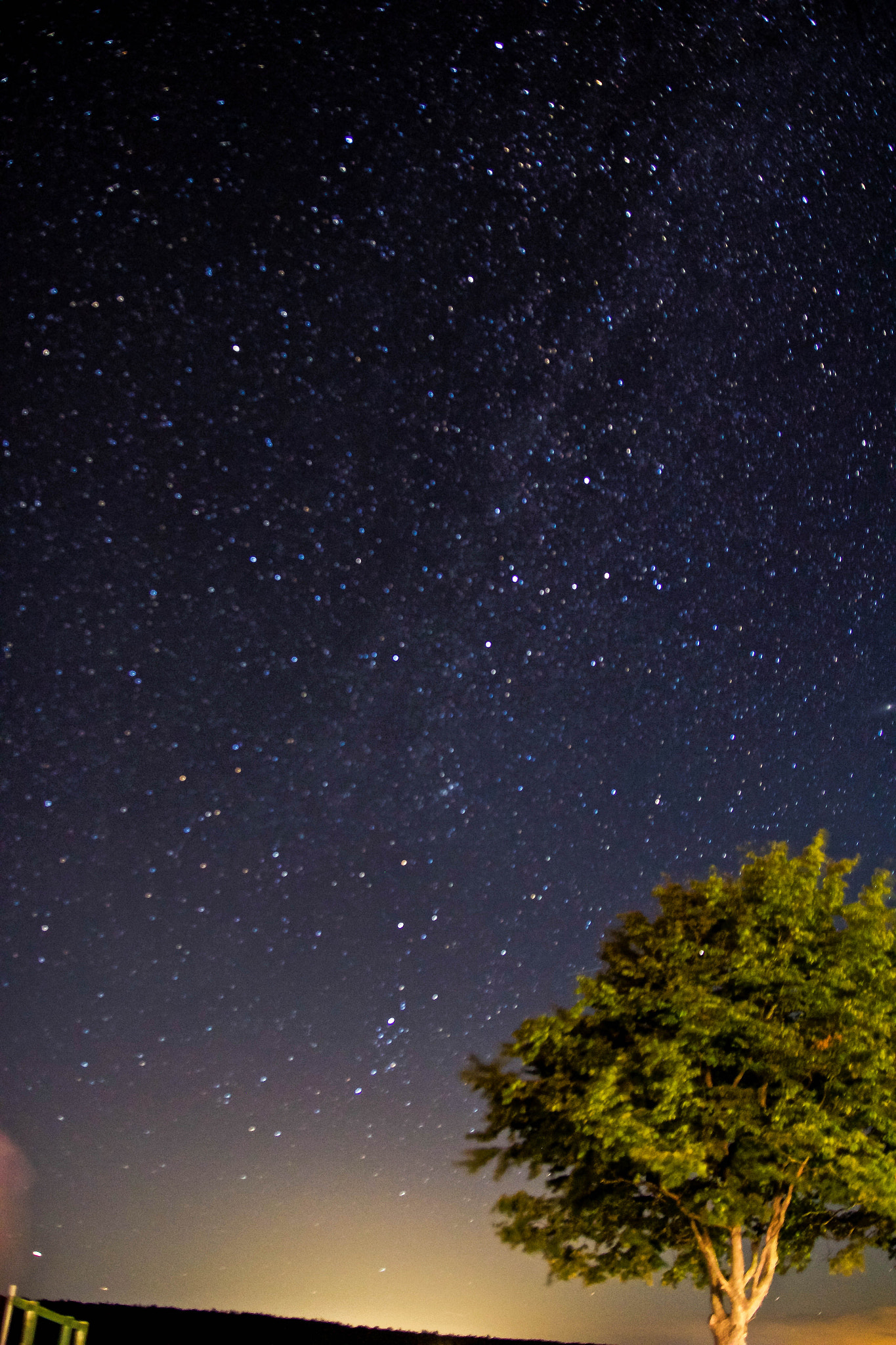 Canon EOS 60D + Sigma 18-50mm f/2.8 Macro sample photo. Cottage skies photography