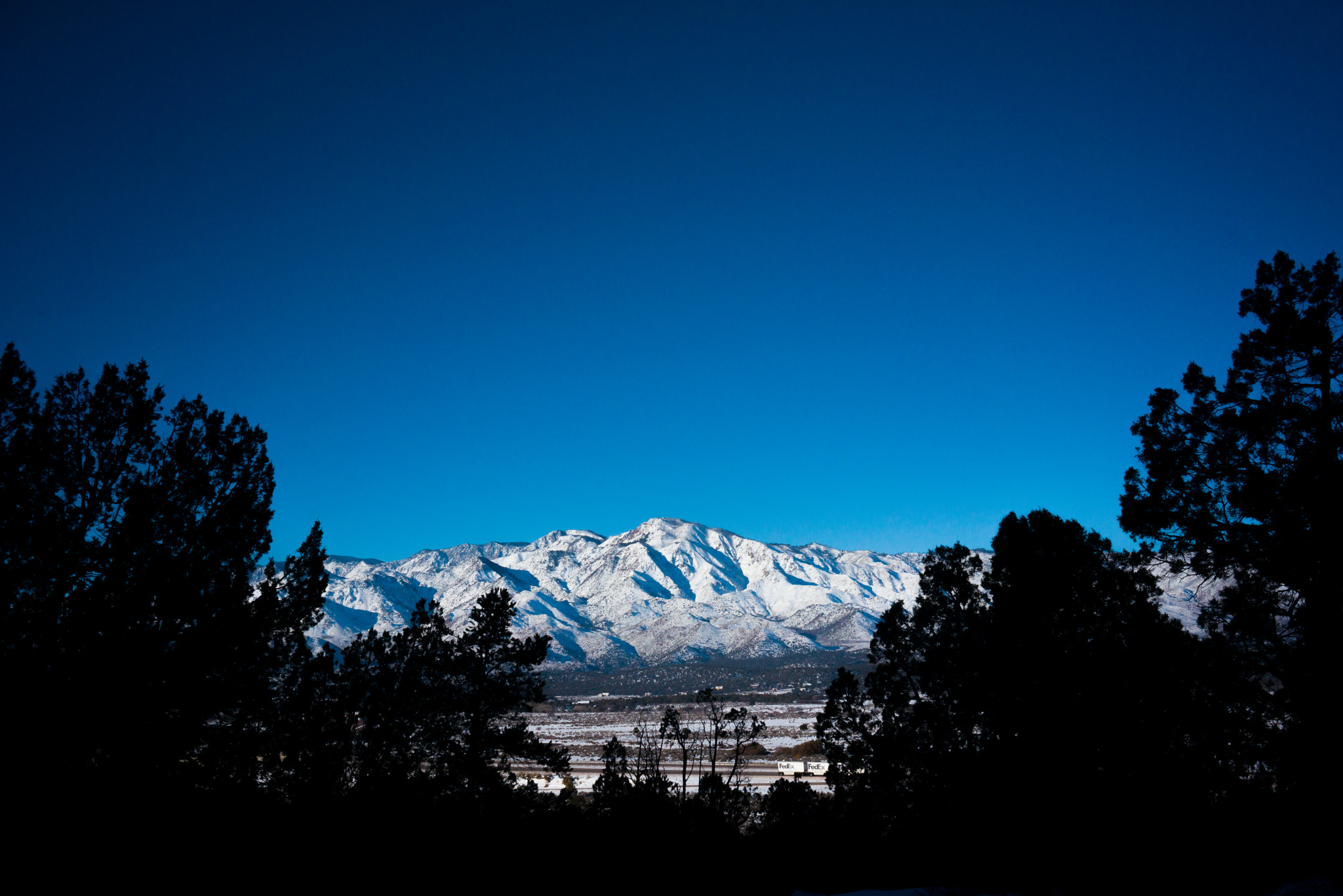 Sony a7R + Sony Sonnar T* FE 35mm F2.8 ZA sample photo. Snowy mountain photography