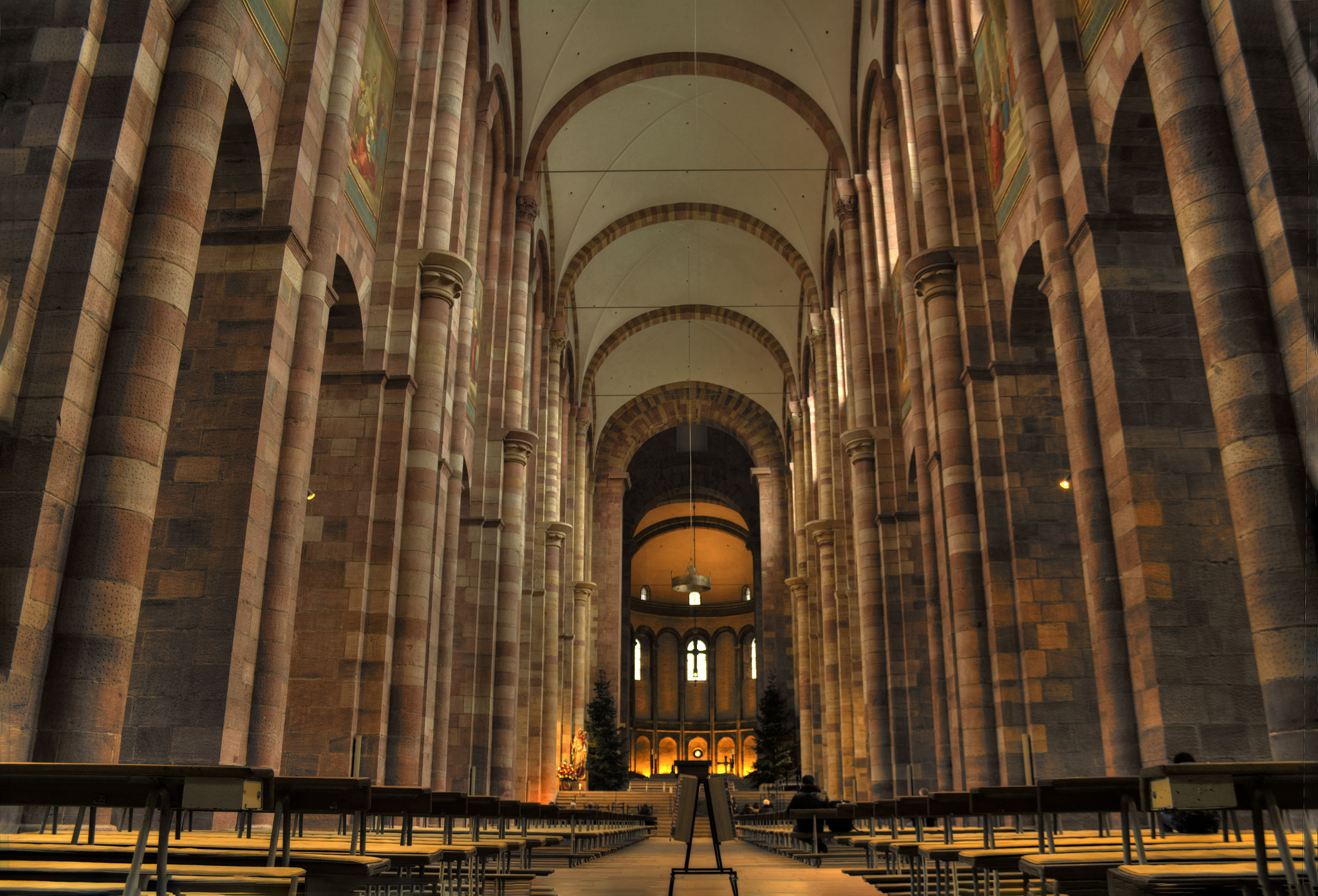 Canon EOS 600D (Rebel EOS T3i / EOS Kiss X5) + Canon EF-S 18-55mm F3.5-5.6 II sample photo. Speyer cathedral photography