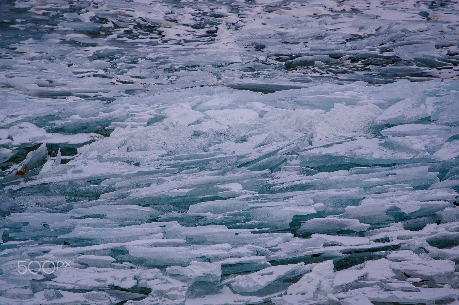 Sigma 17-70mm F2.8-4 DC Macro HSM | C sample photo. Lake ice photography