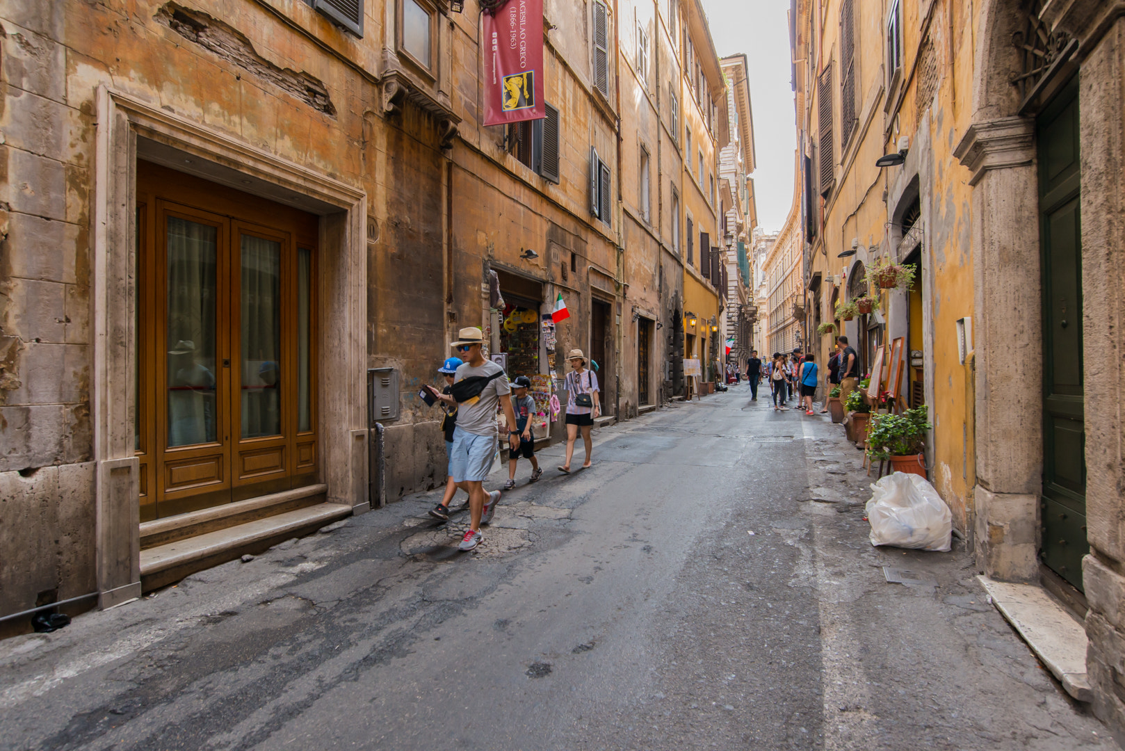 Nikon AF-S Nikkor 18-35mm F3.5-4.5G ED sample photo. Rome photography