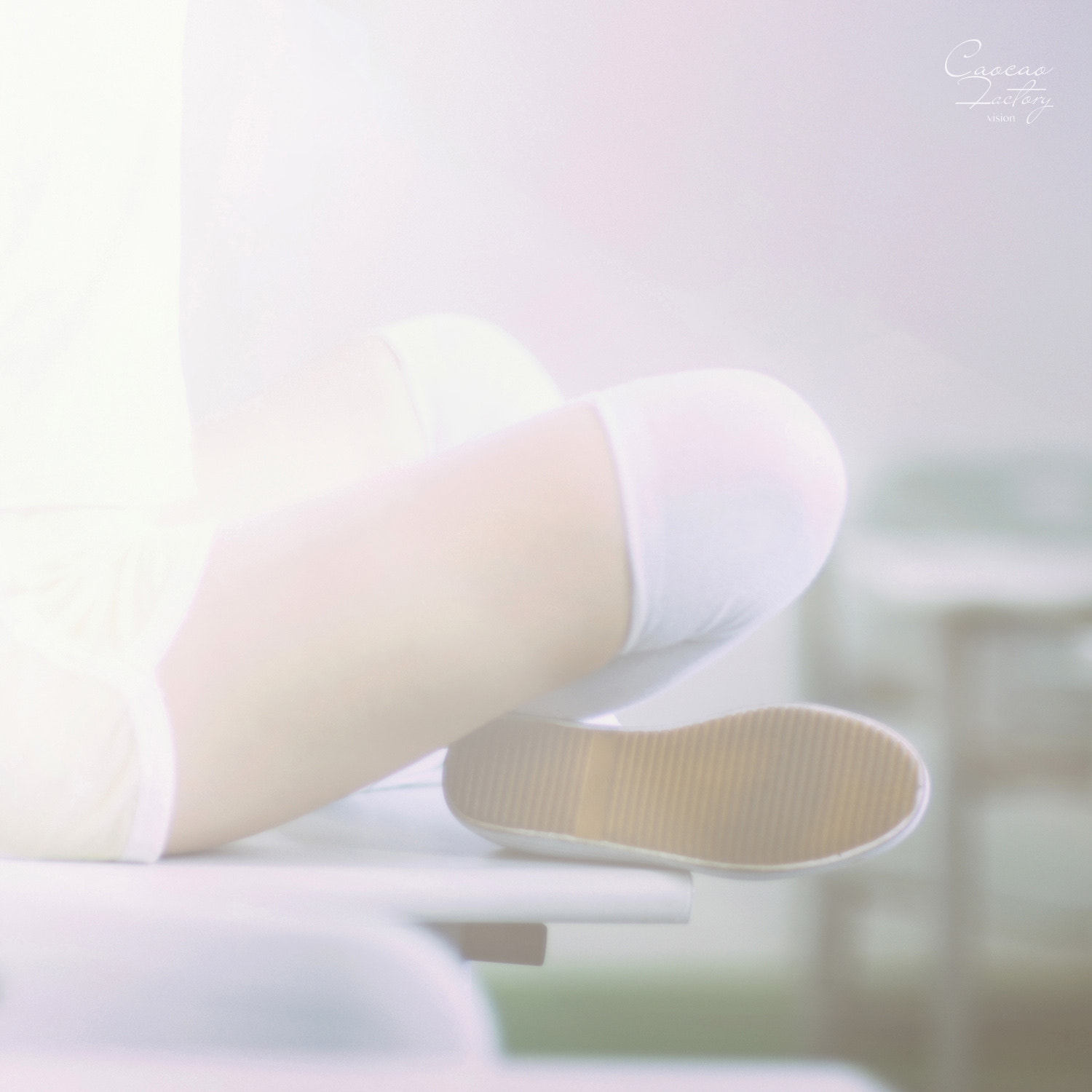 Pentax K-5 sample photo. Leg photography