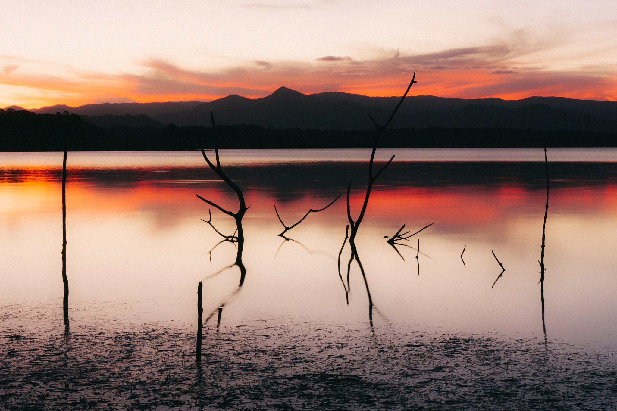 Canon EOS 40D sample photo. Sunset across the lake photography