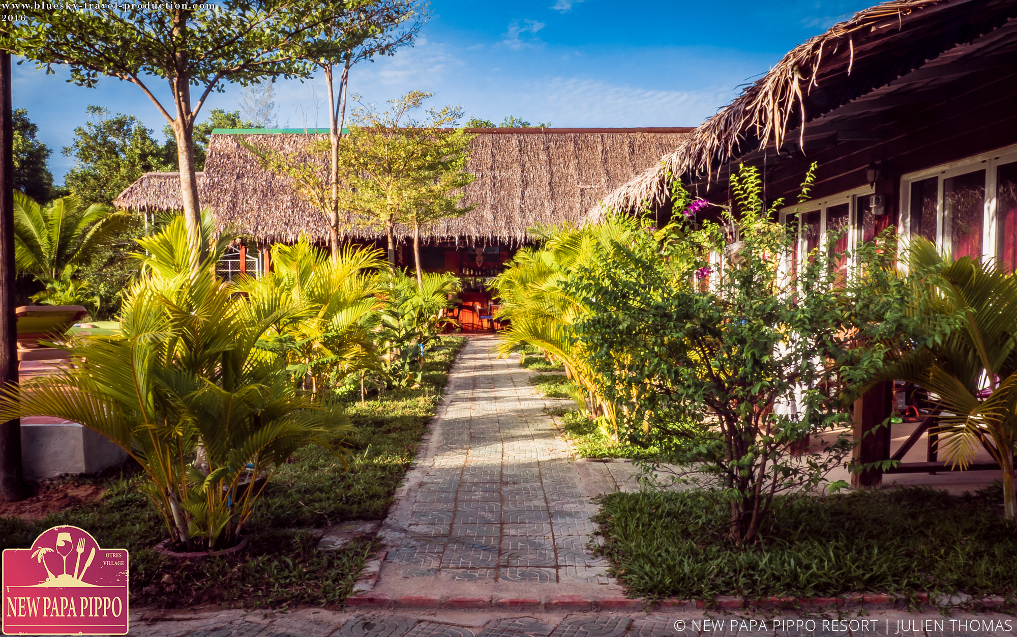 Panasonic Lumix DMC-GH4 sample photo. Resort garden photography