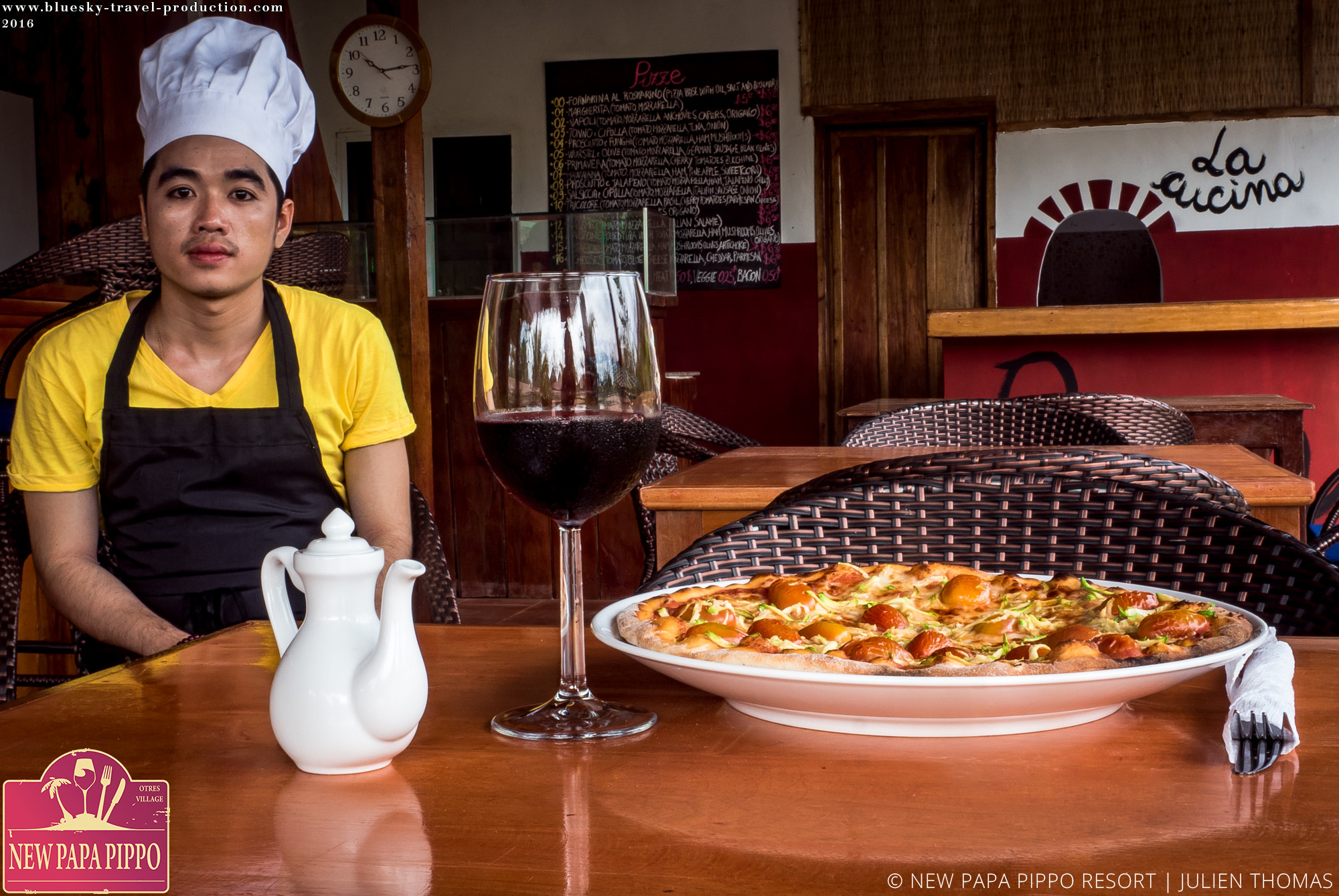 Panasonic Lumix DMC-GH4 sample photo. Chef and his pizza photography