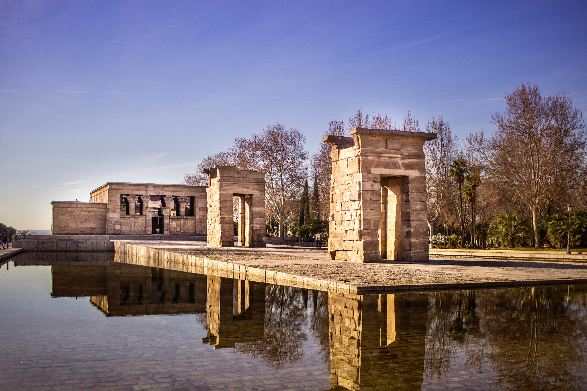 Canon EF-S 24mm F2.8 STM sample photo. Templo de debod photography